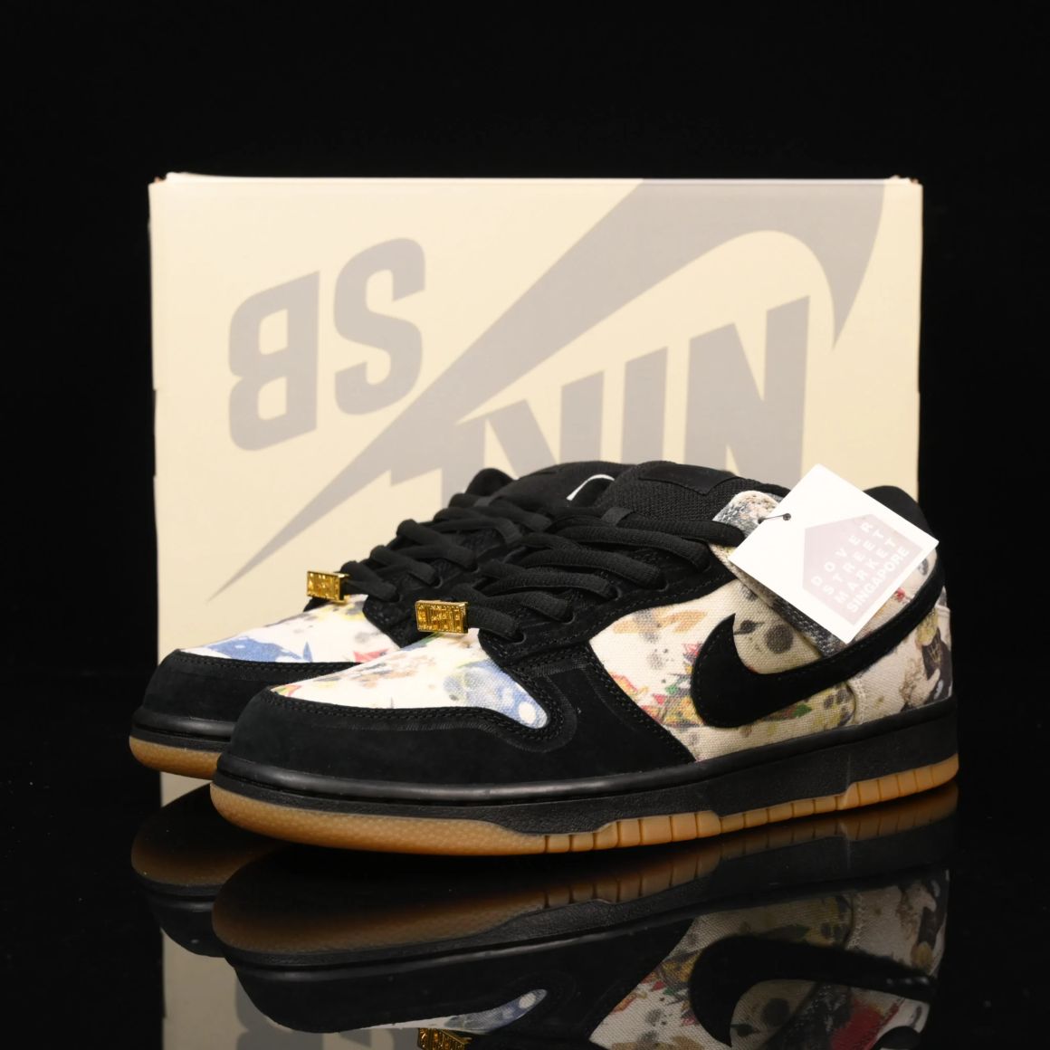 Supreme x Dunk Low SB 'Rammellzee' FD8778-001