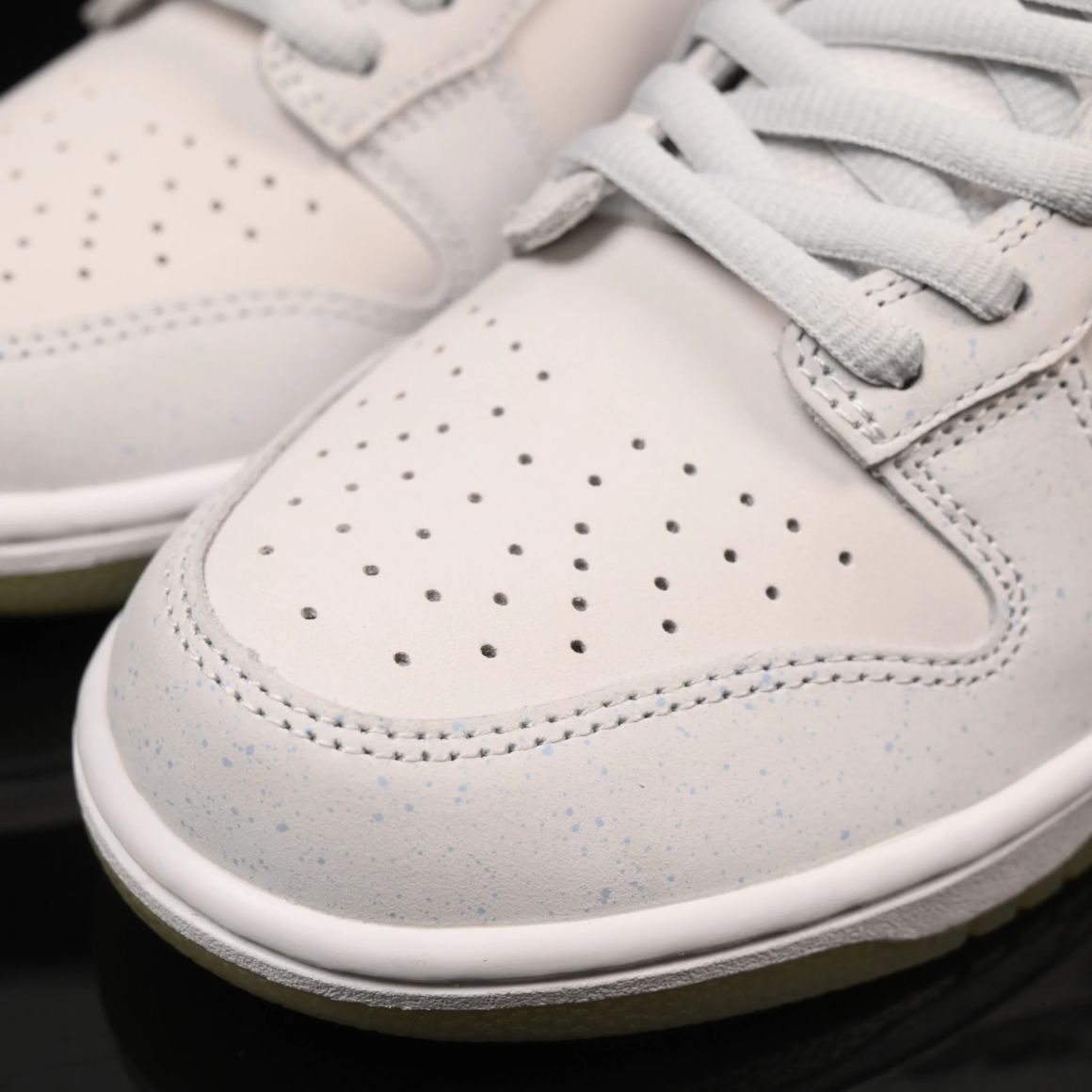 Concepts x Dunk Low OG SB QS 'White Lobster' Friends FD8776-100