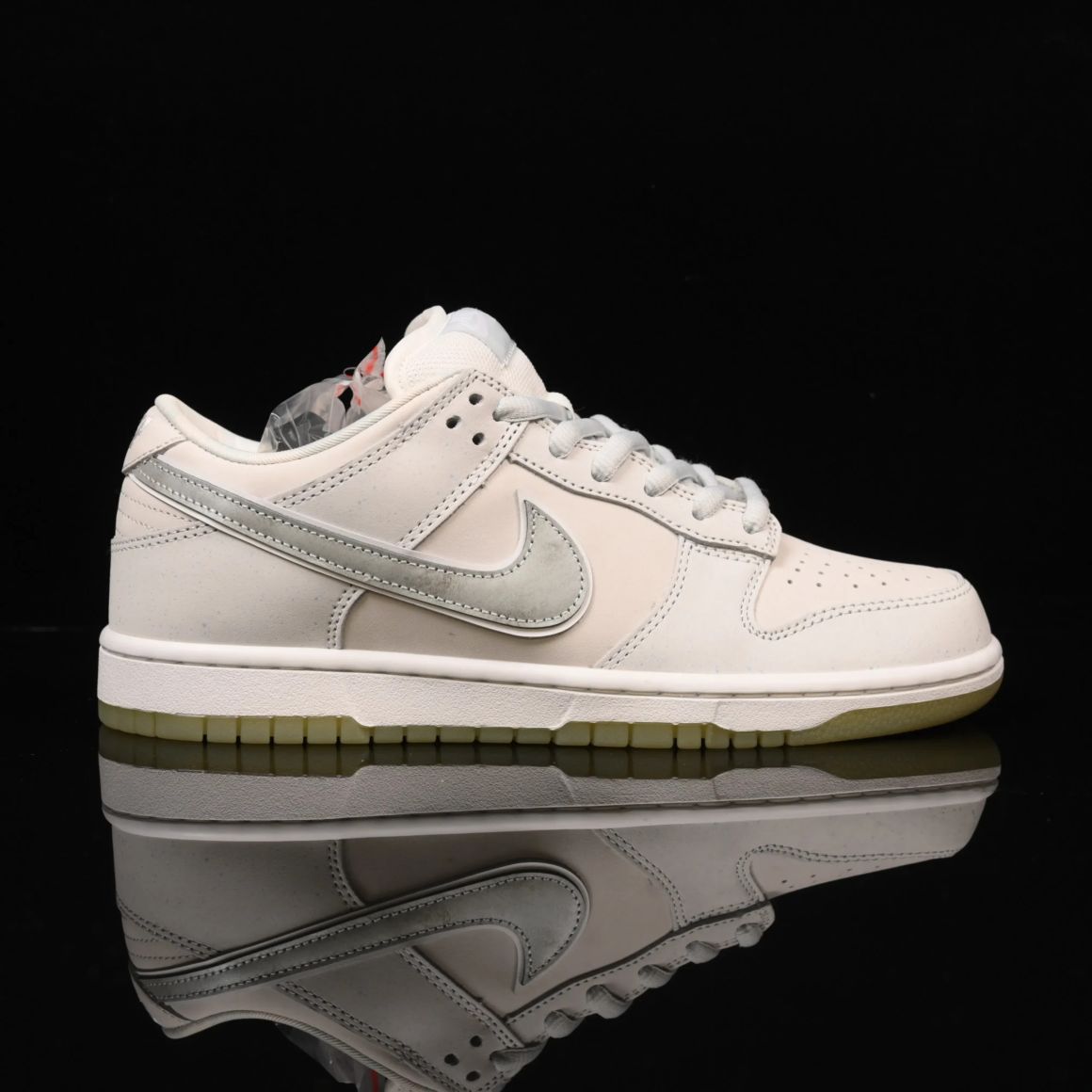 Concepts x Dunk Low OG SB QS 'White Lobster' Friends FD8776-100