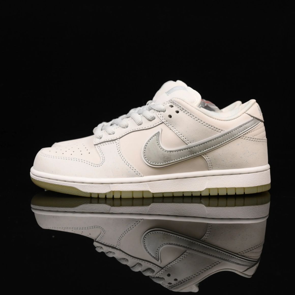 Concepts x Dunk Low OG SB QS 'White Lobster' Friends FD8776-100