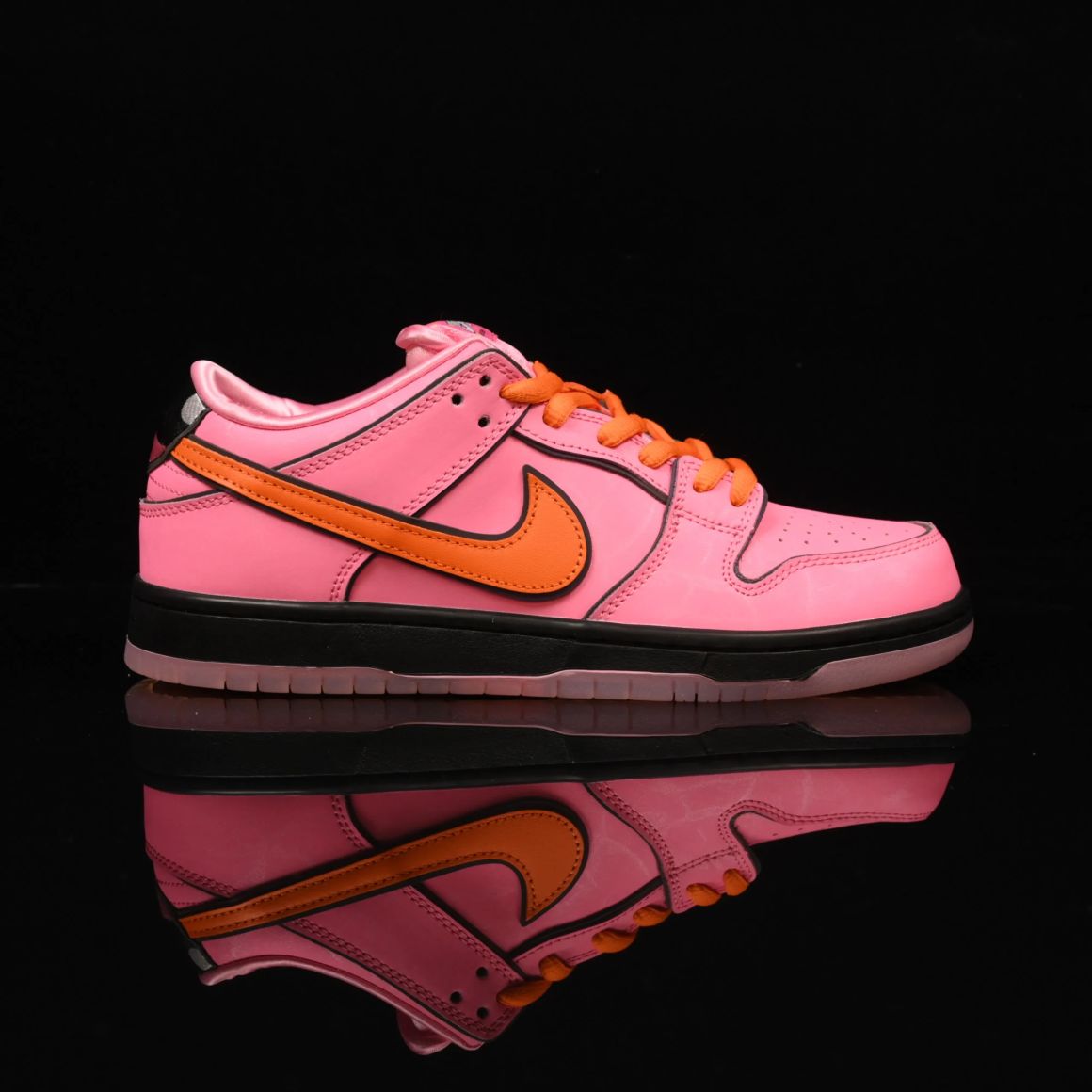 The Powerpuff Girls x Dunk Low Pro SB QS 'Blossom' FD2631-600