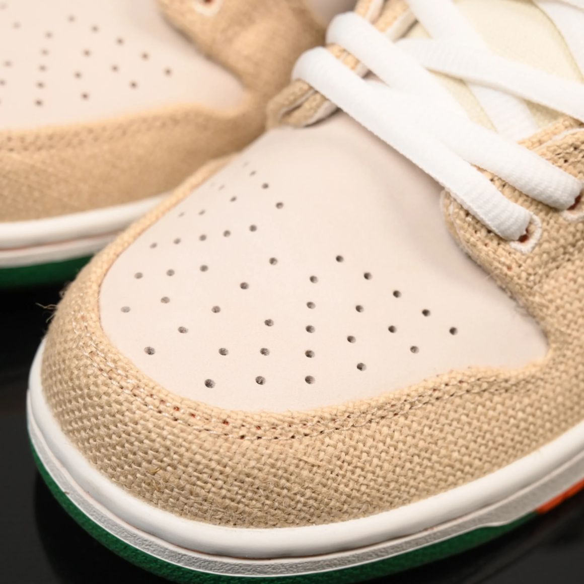 Jarritos x Dunk Low SB FD0860-001