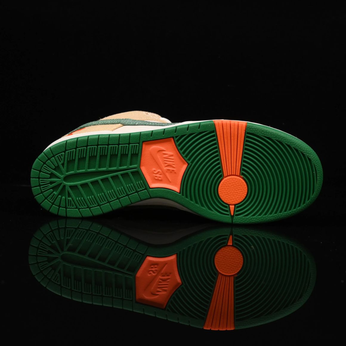 Jarritos x Dunk Low SB FD0860-001