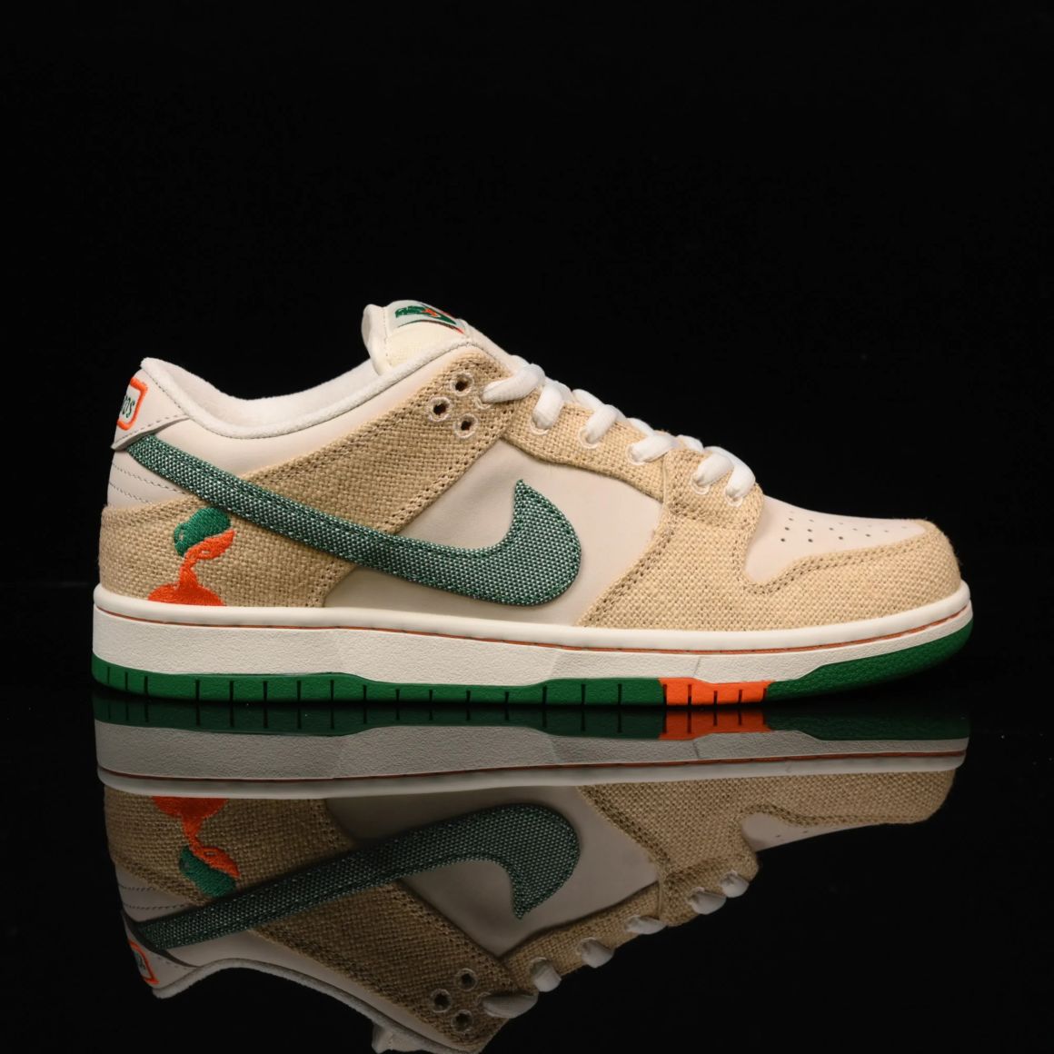 Jarritos x Dunk Low SB FD0860-001