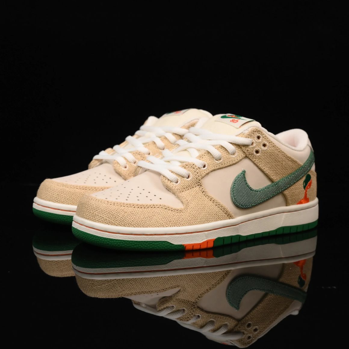 Jarritos x Dunk Low SB FD0860-001