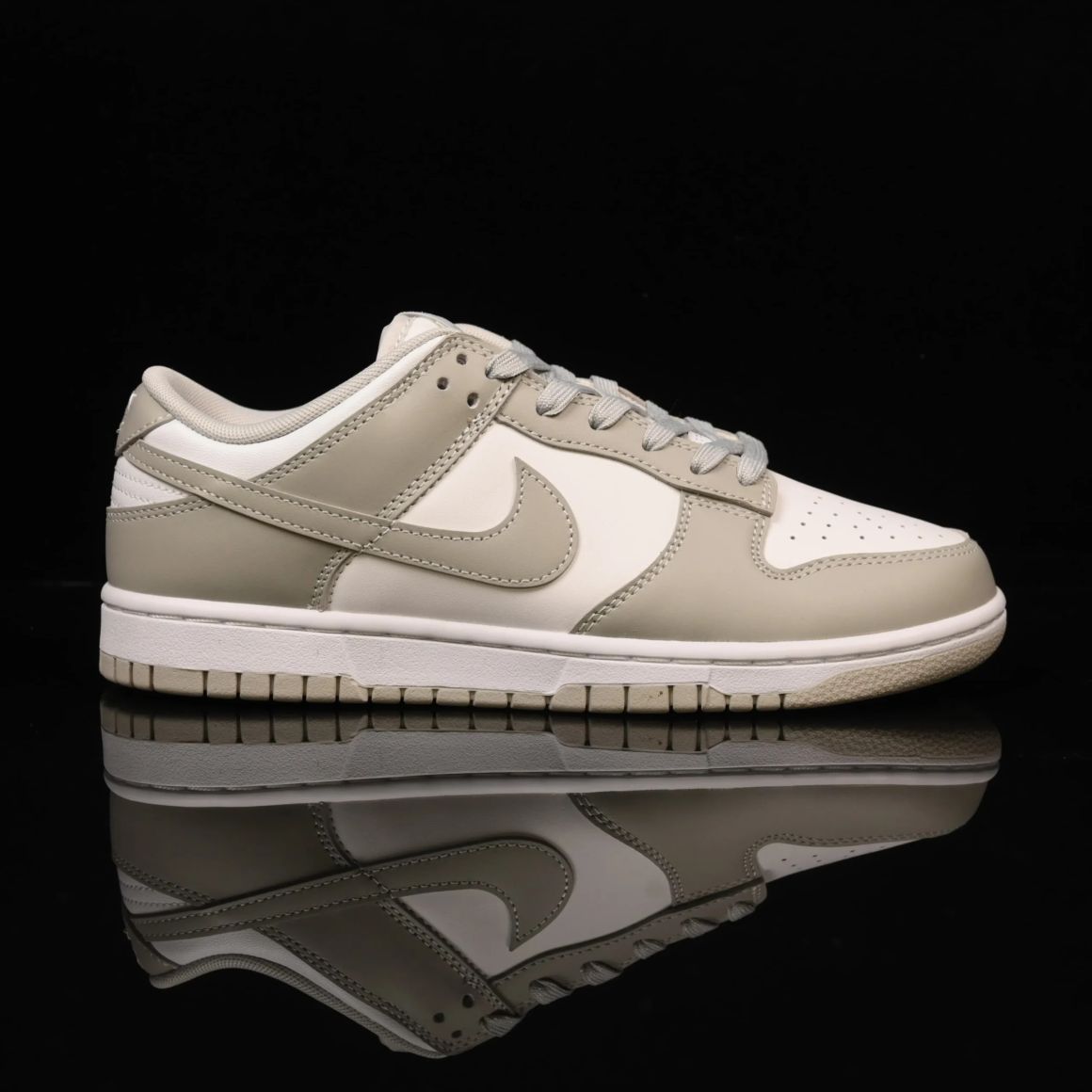 Dunk Low 'Grey Fog' DD1391-103