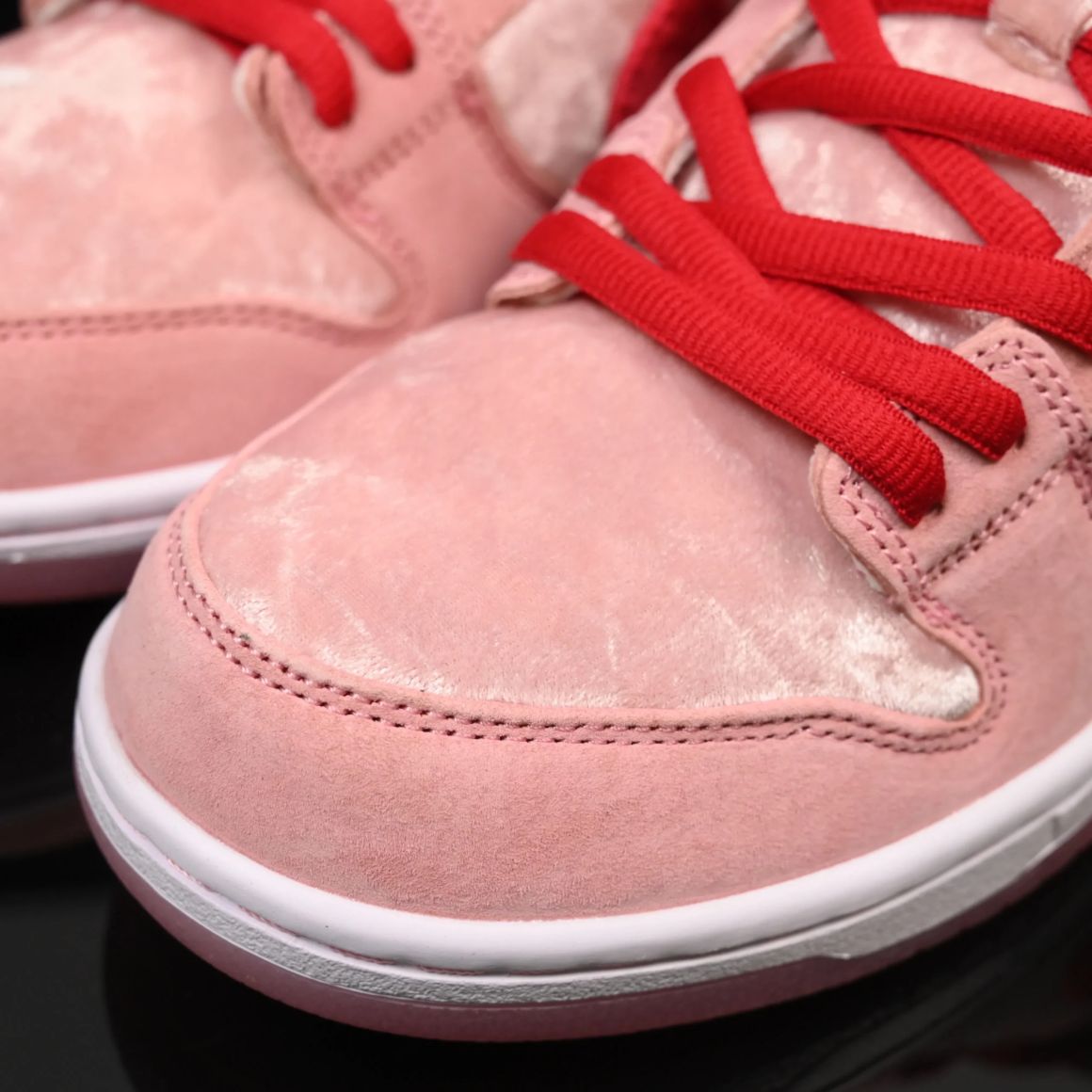 StrangeLove x Dunk Low SB 'Valentine's Day' CT2552-800