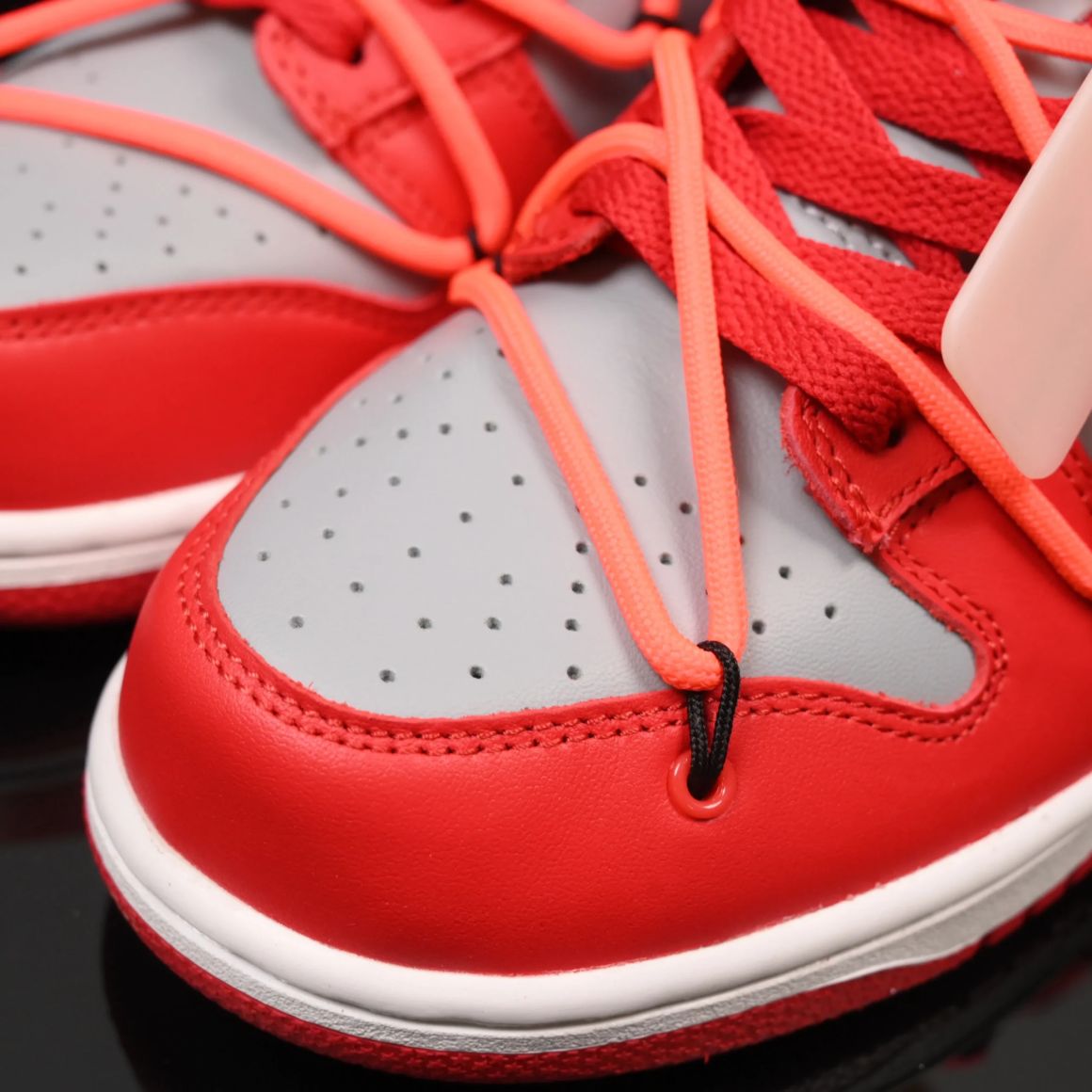 Off-White x Dunk Low 'University Red' CT0856-600