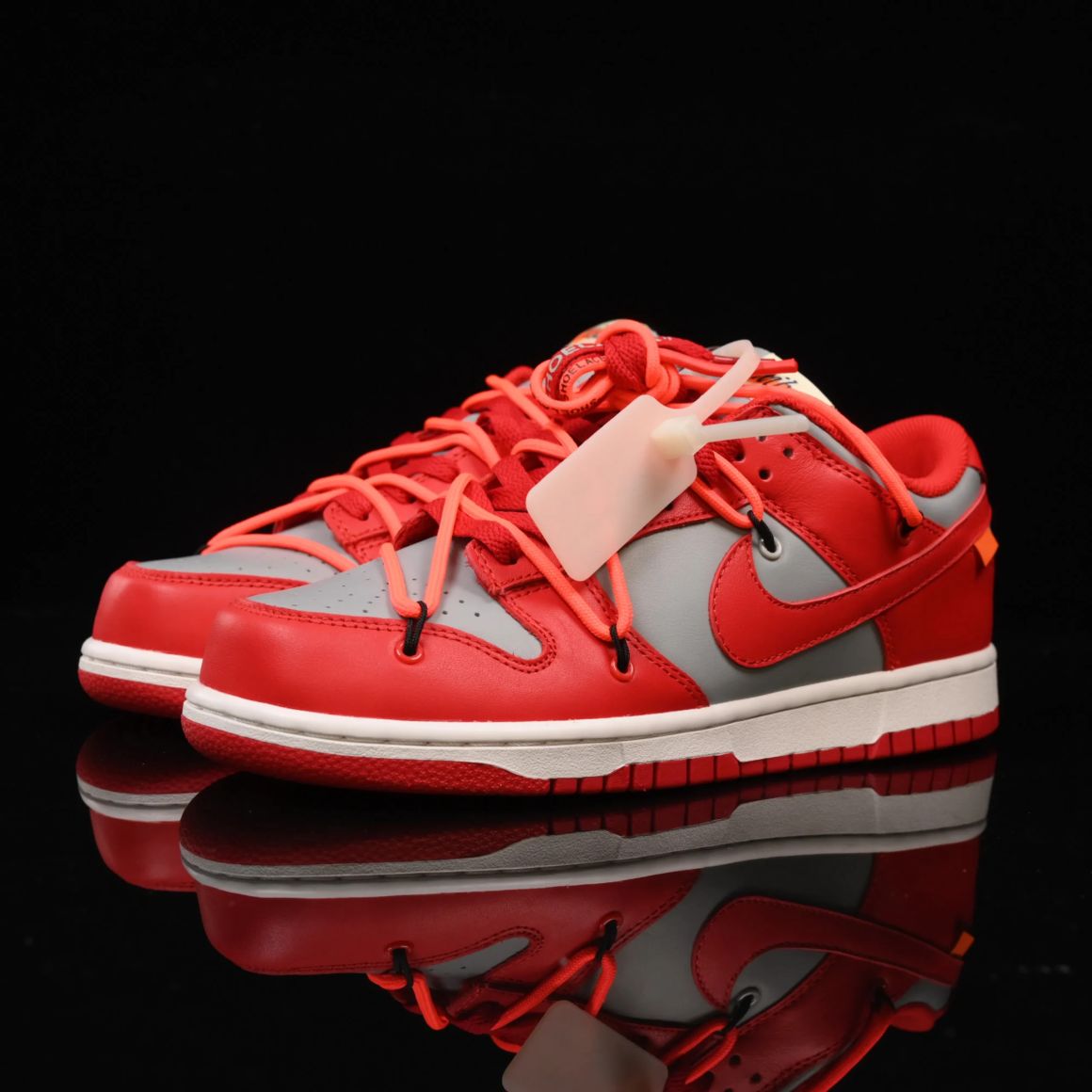 Off-White x Dunk Low 'University Red' CT0856-600