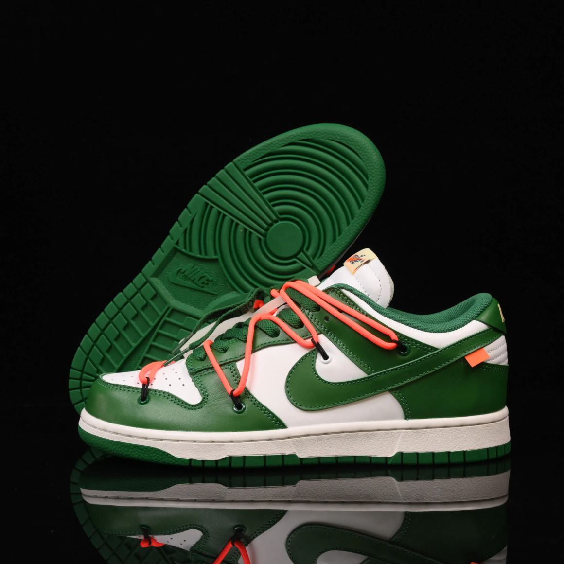 Off-White x Dunk Low 'Pine Green' CT0856-100