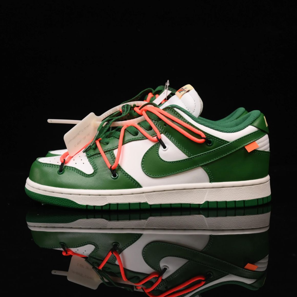 Off-White x Dunk Low 'Pine Green' CT0856-100