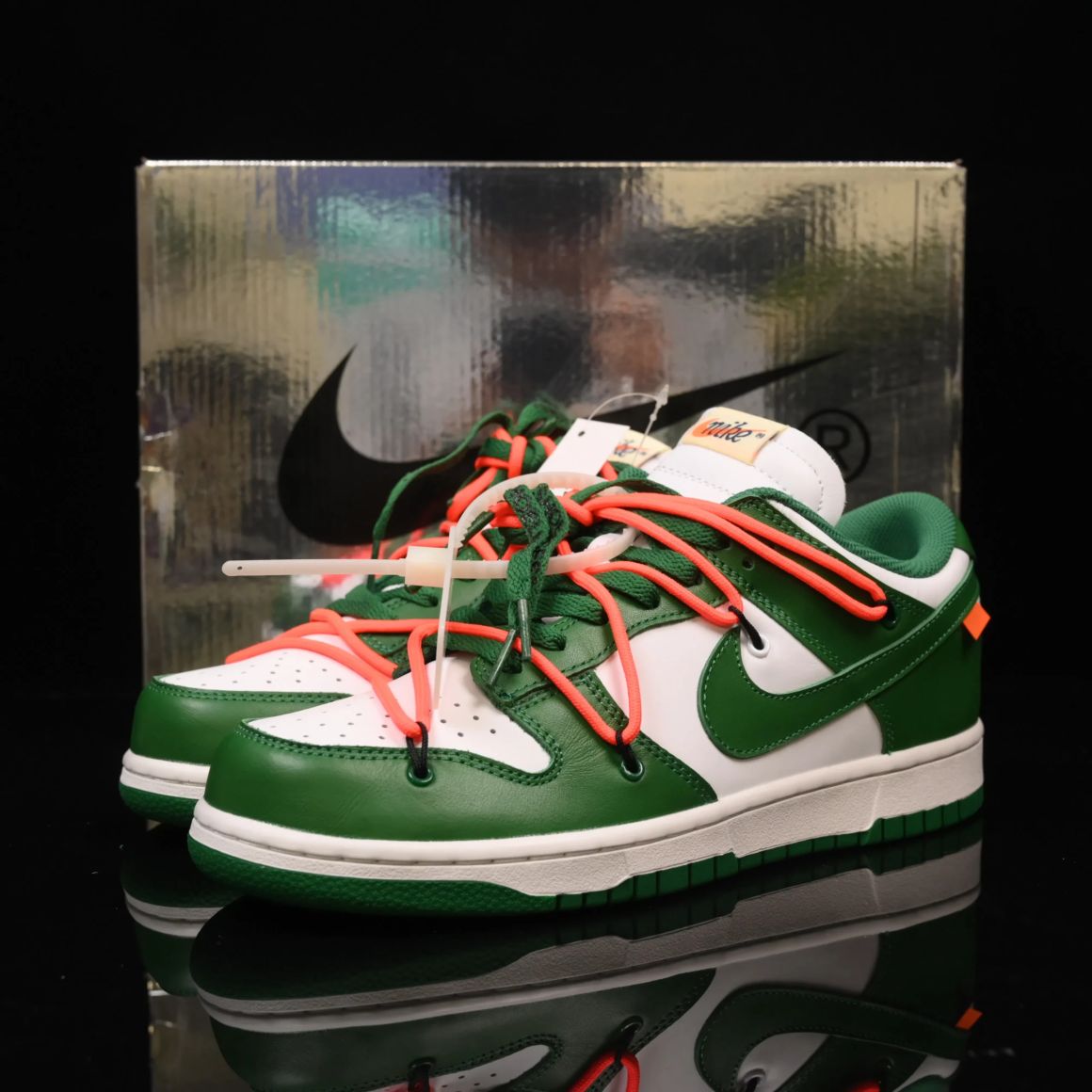 Off-White x Dunk Low 'Pine Green' CT0856-100