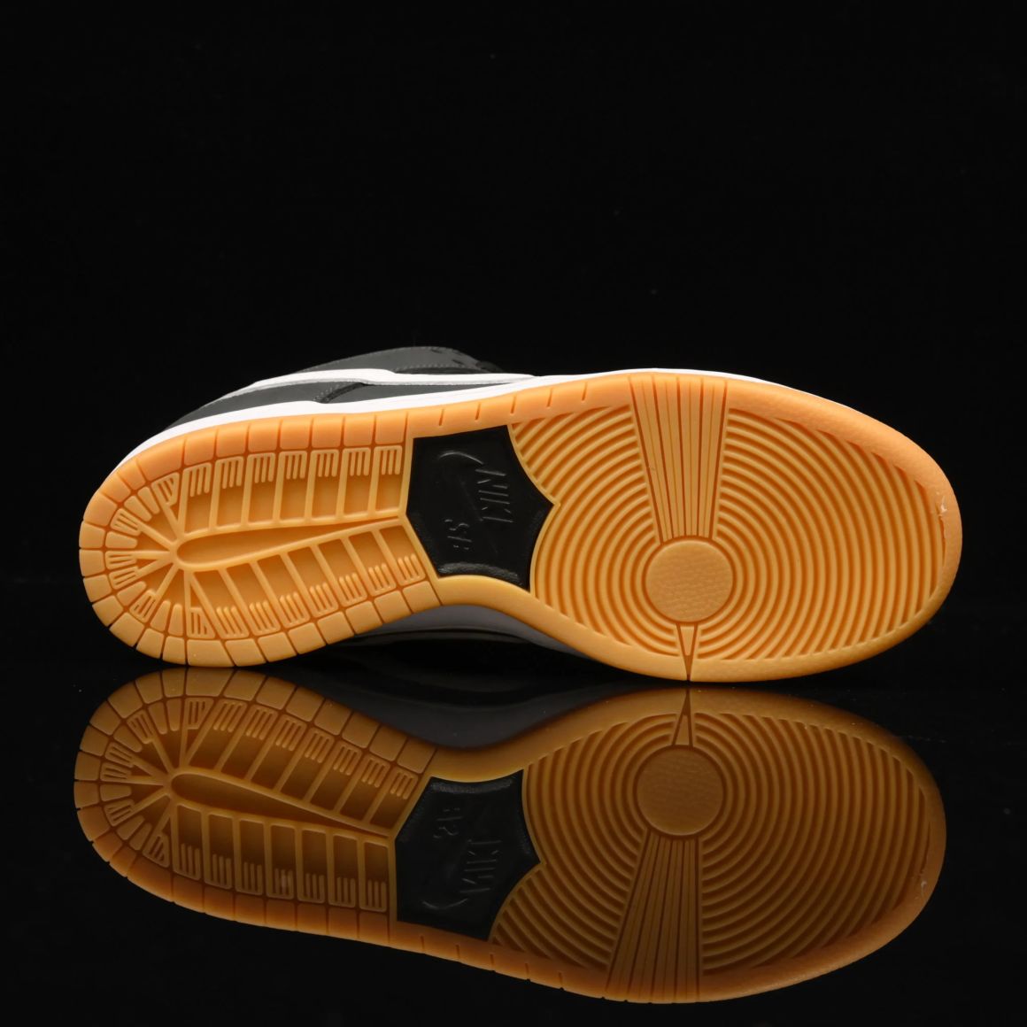Dunk Low SB 'Black Gum' CD2563-006