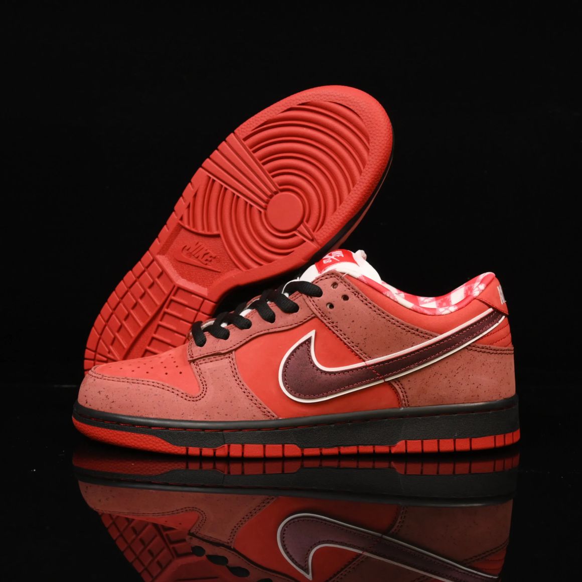 Dunk Low Premium SB 'Lobster'