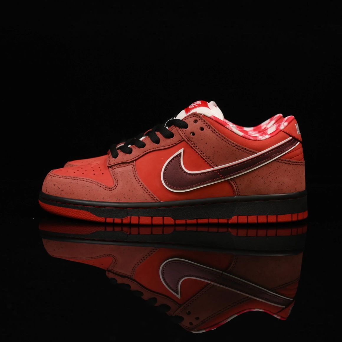 Dunk Low Premium SB 'Lobster'