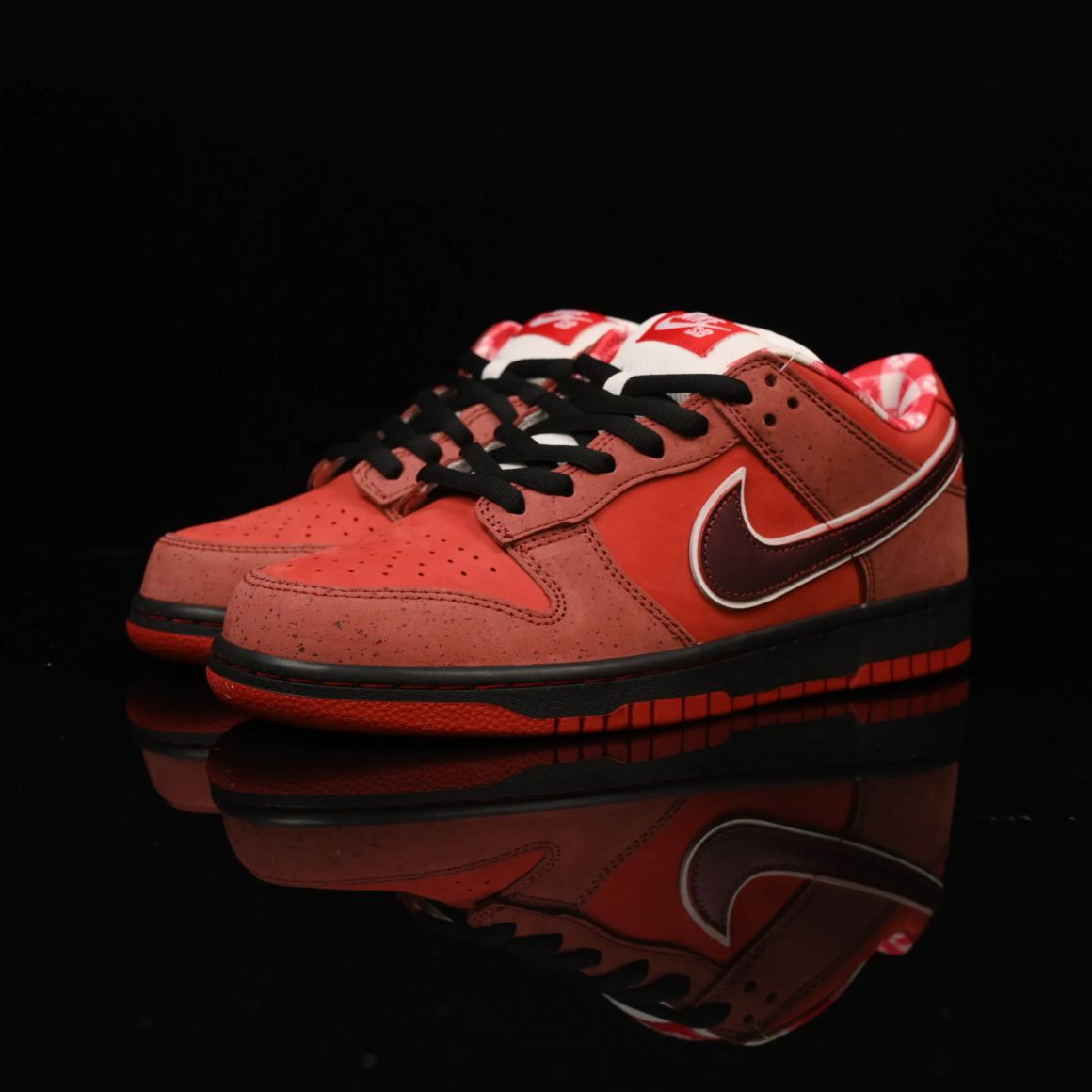 Dunk Low Premium SB 'Lobster'