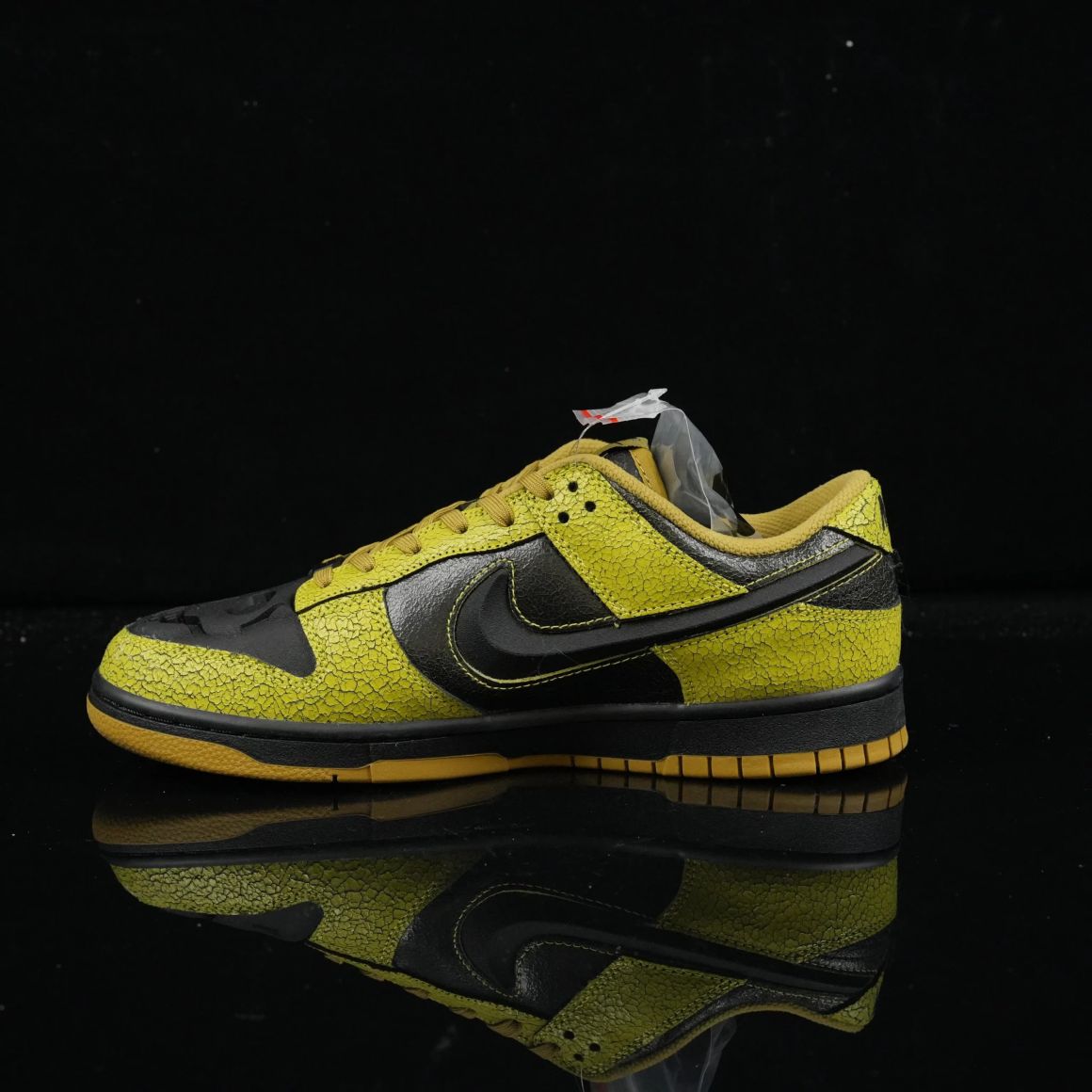 Dunk Low 'Halloween Skull' HV6103-300
