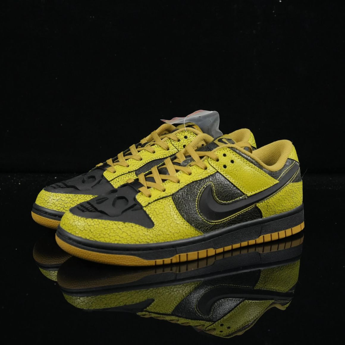 Dunk Low 'Halloween Skull' HV6103-300