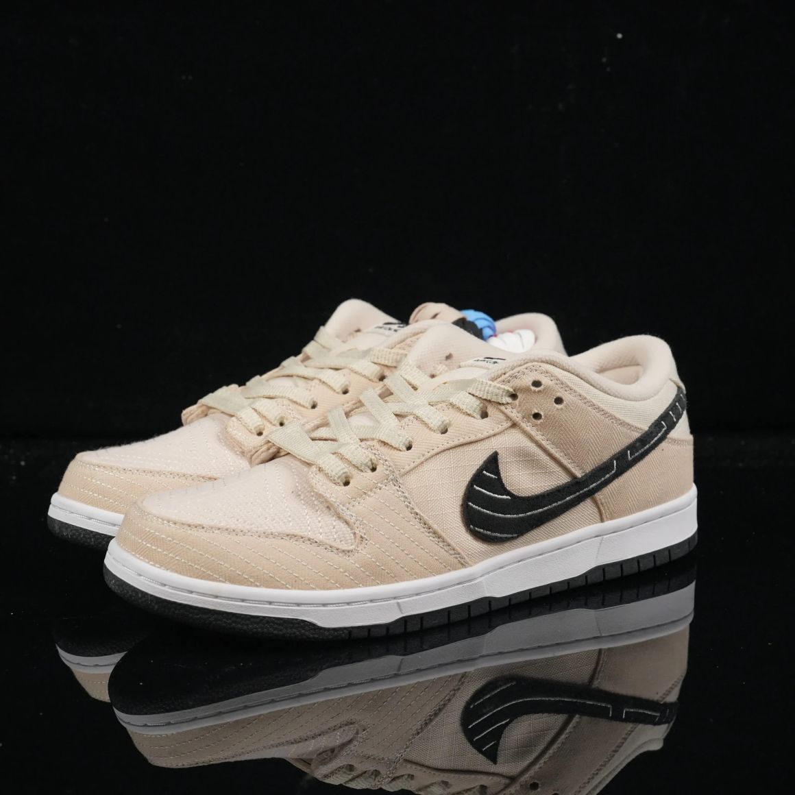 Albino & Preto x Dunk Low SB 'Jiu-Jitsu' FD2627-200