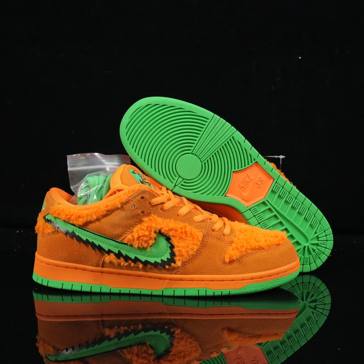 Grateful Dead x Dunk Low SB 'Orange Bear' CJ5378-800