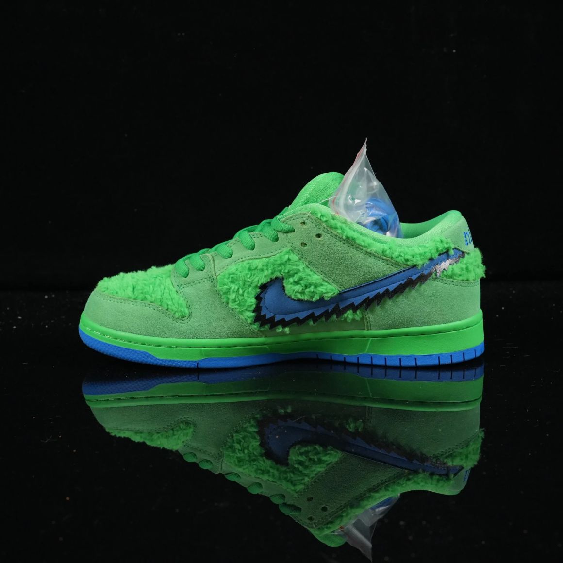 Grateful Dead x Dunk Low SB 'Green Bear' CJ5378-300