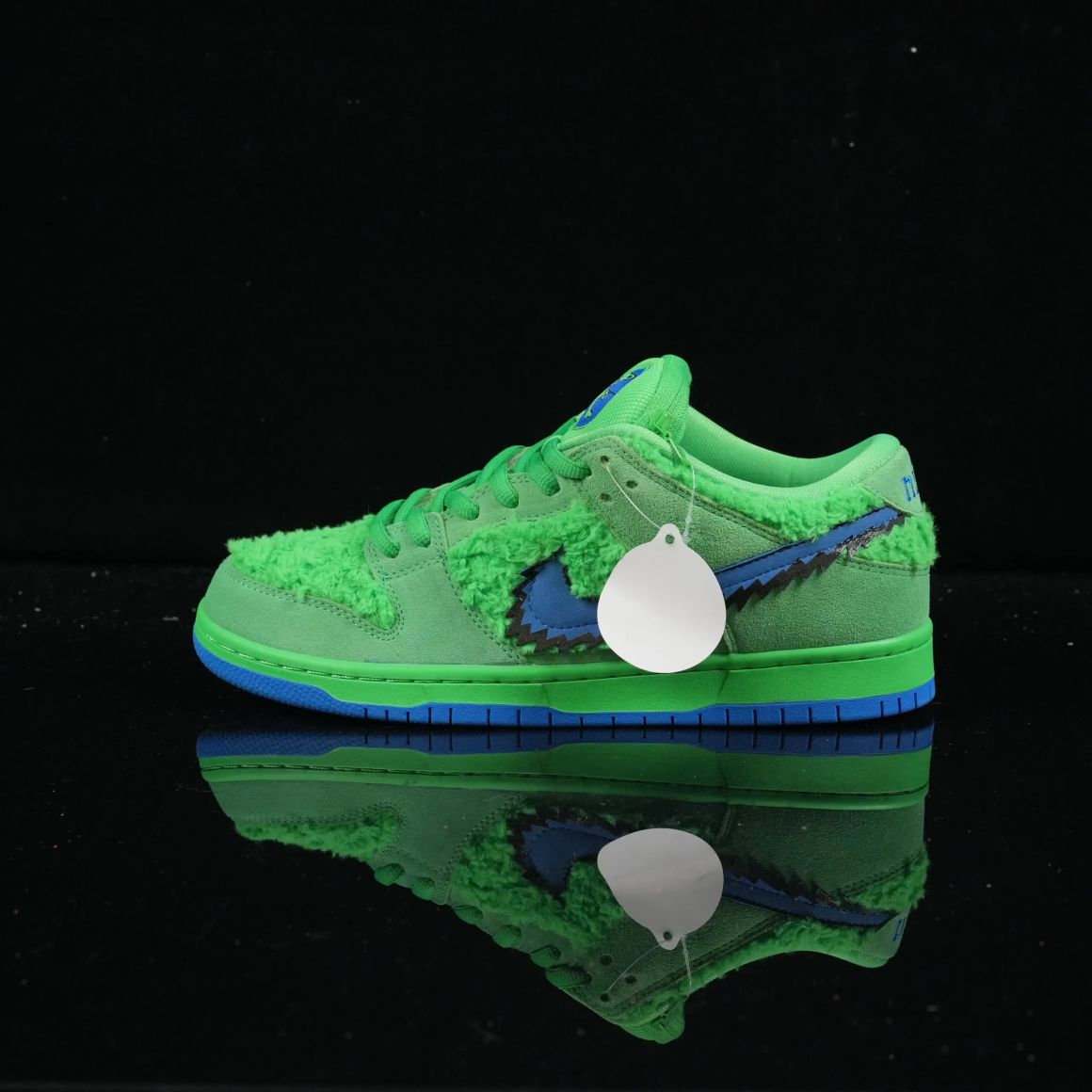 Grateful Dead x Dunk Low SB 'Green Bear' CJ5378-300