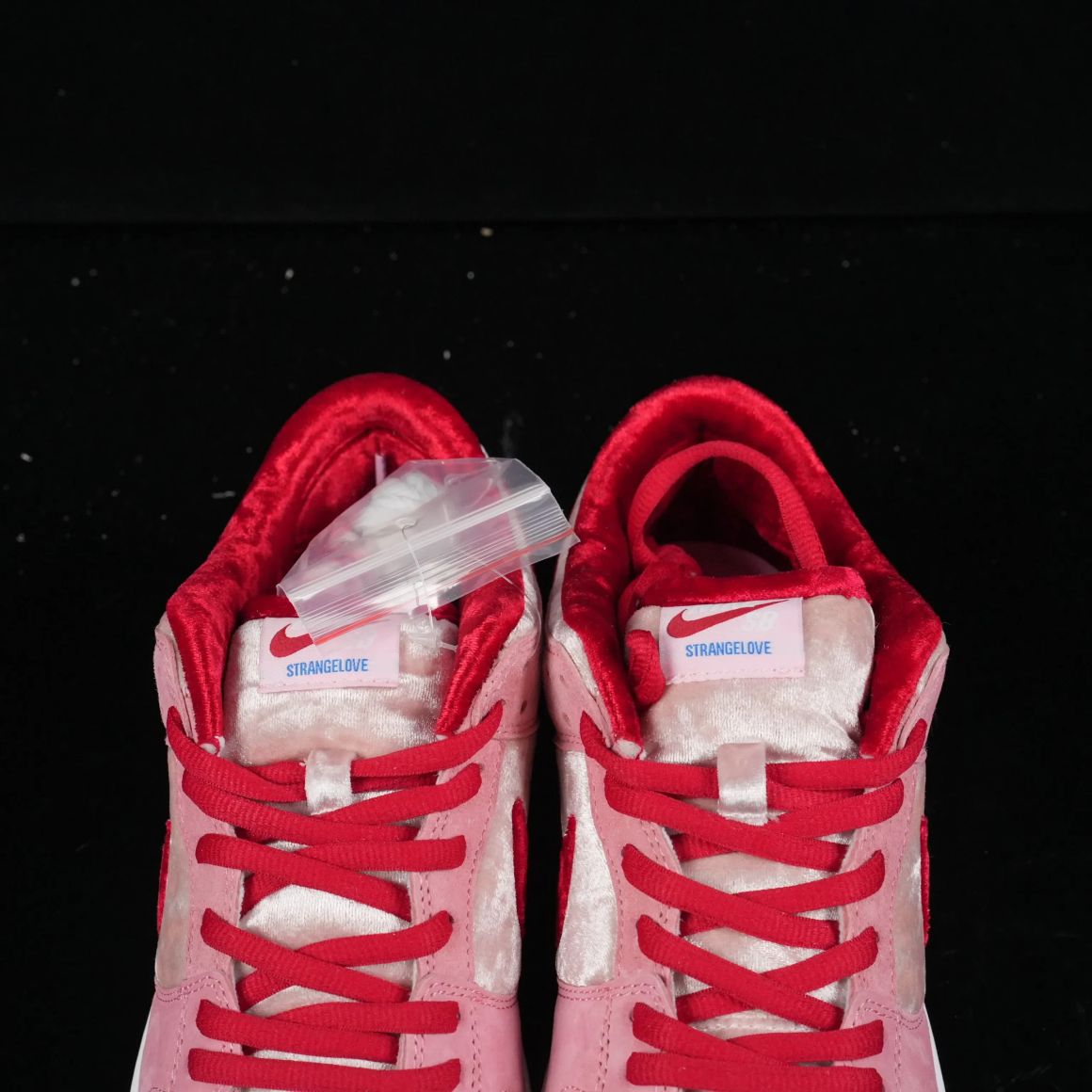 StrangeLove x Dunk Low SB 'Valentine's Day' CT2552-800