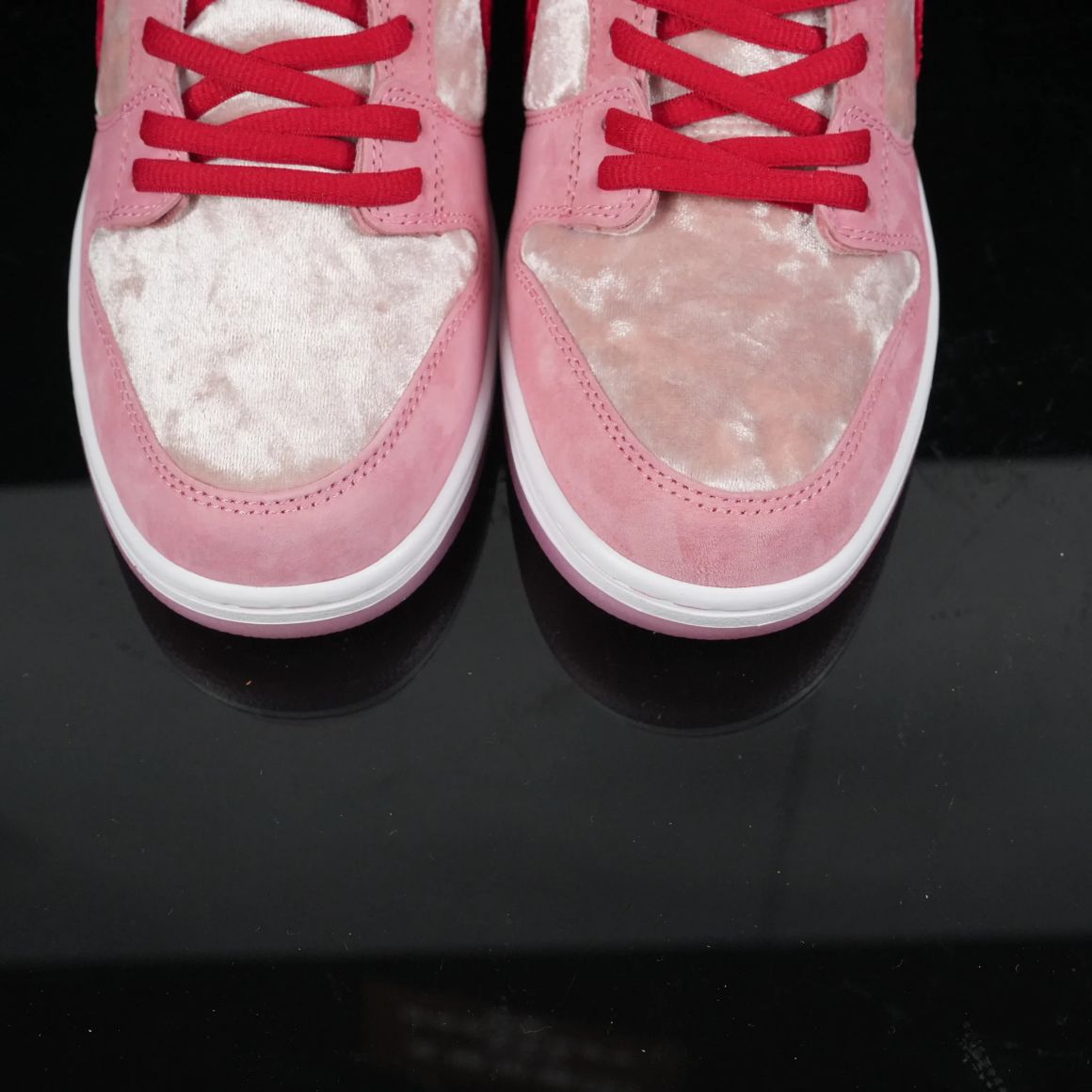 StrangeLove x Dunk Low SB 'Valentine's Day' CT2552-800