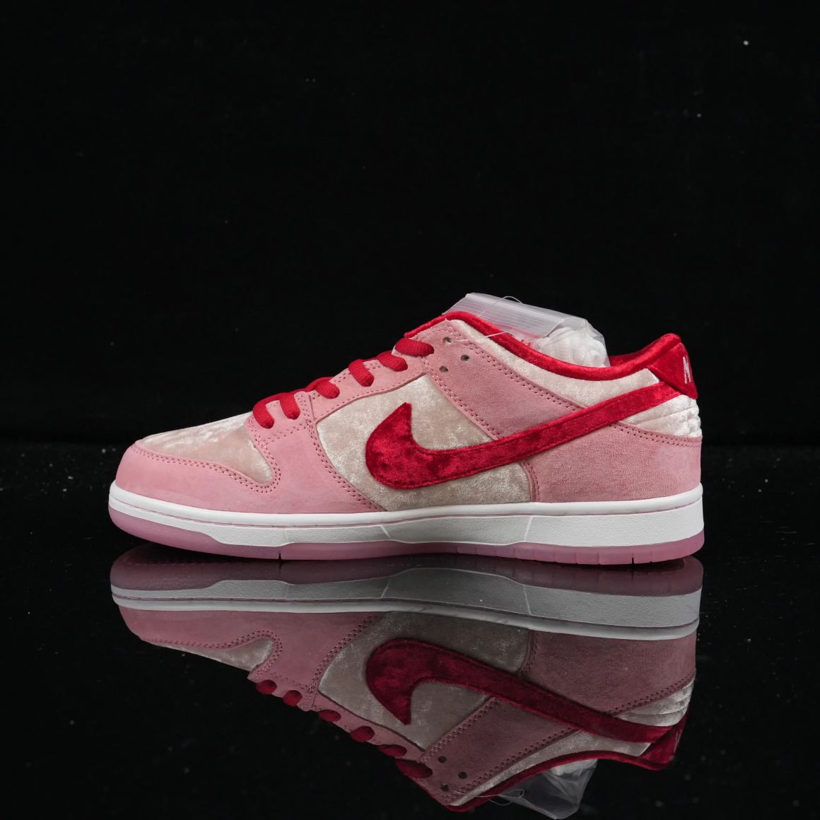 StrangeLove x Dunk Low SB 'Valentine's Day' CT2552-800