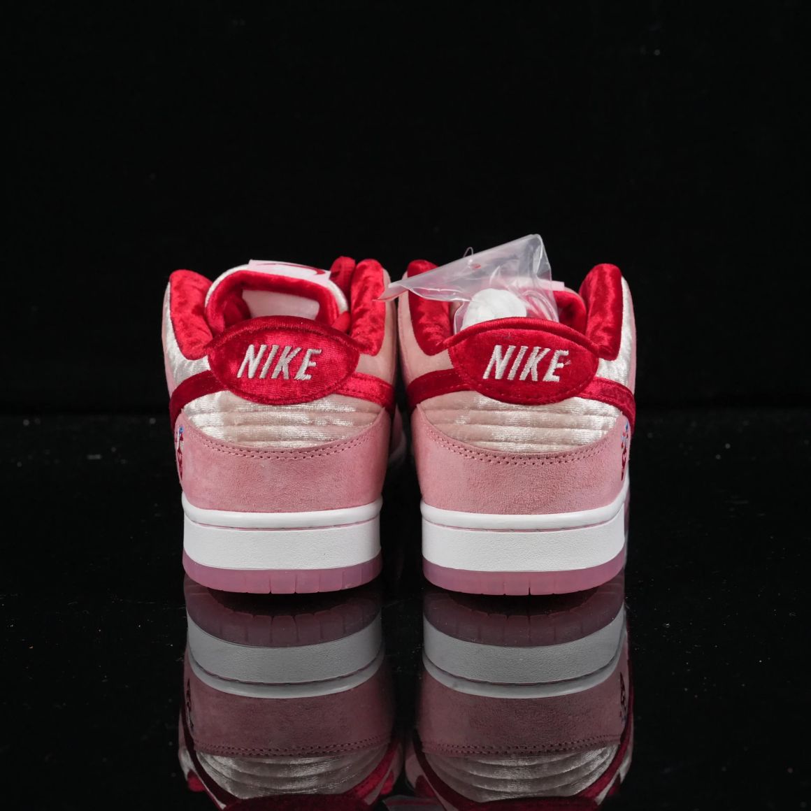 StrangeLove x Dunk Low SB 'Valentine's Day' CT2552-800