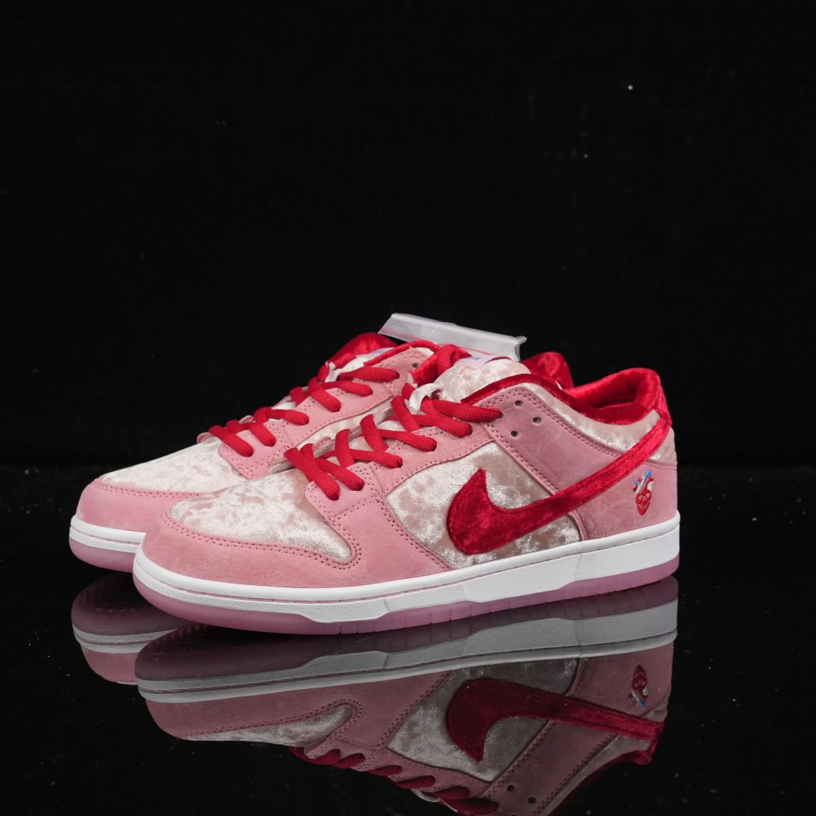 StrangeLove x Dunk Low SB 'Valentine's Day' CT2552-800
