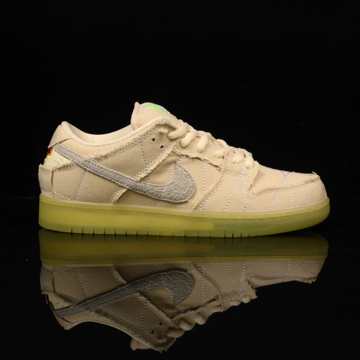 Dunk Low SB 'Mummy' DM0774-111
