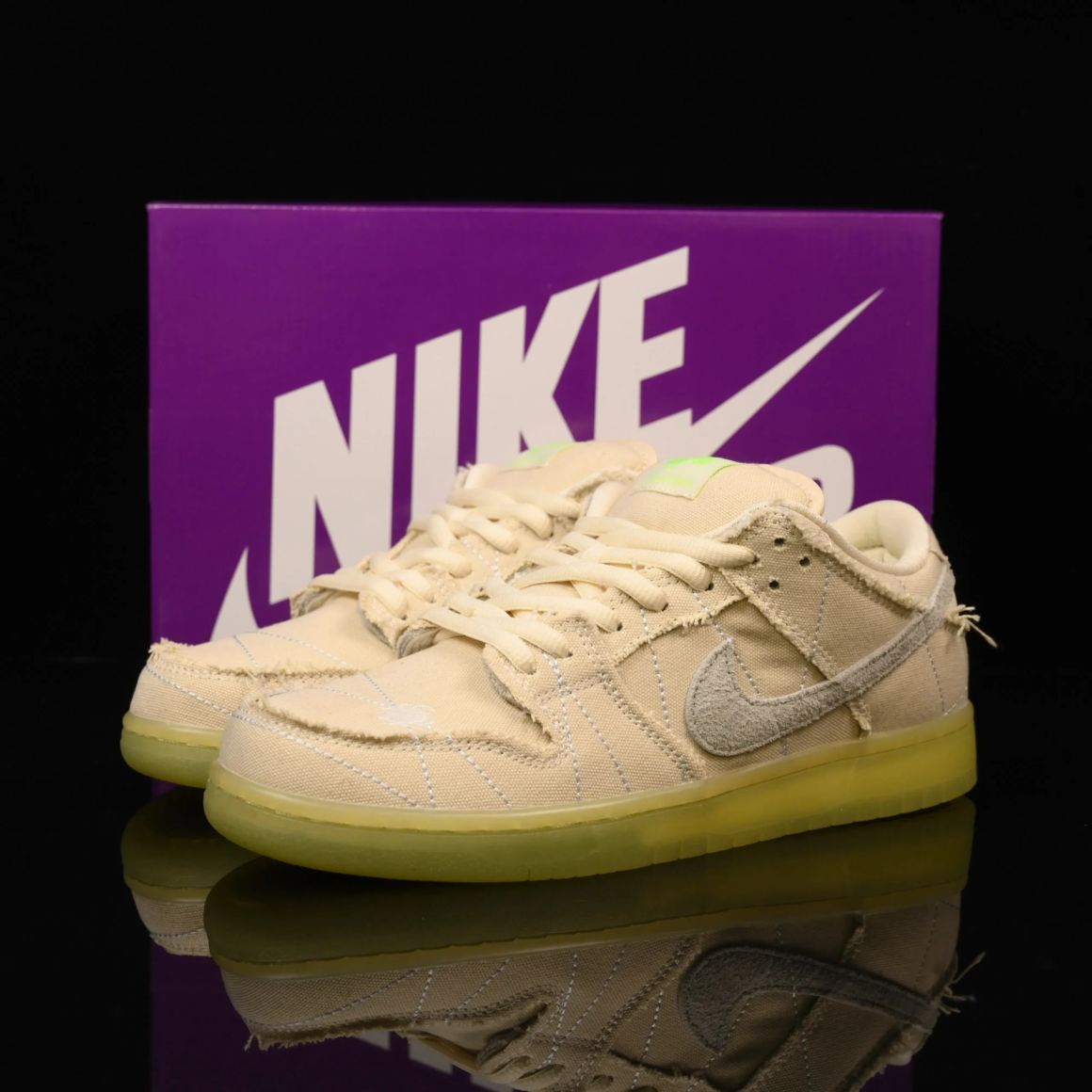 Dunk Low SB 'Mummy' DM0774-111