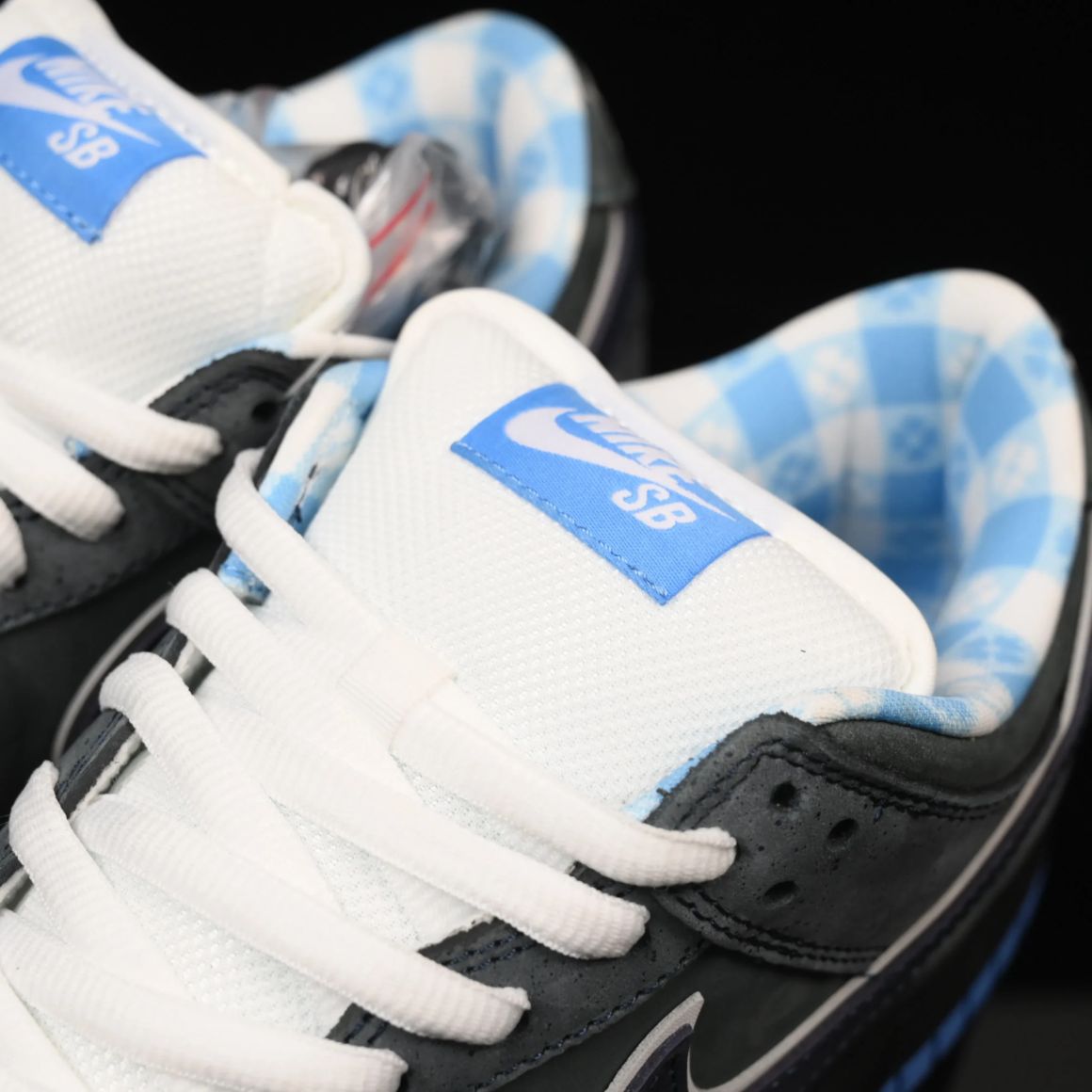 Dunk Low Premium SB 'Blue Lobster'
