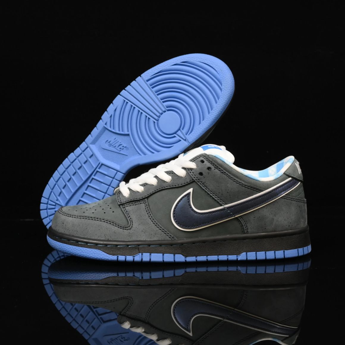 Dunk Low Premium SB 'Blue Lobster'