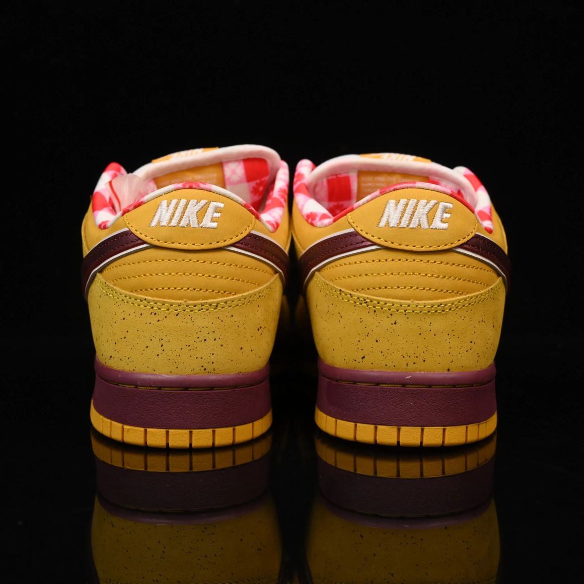 Dunk Premium SB Low“Yellow Lobster”