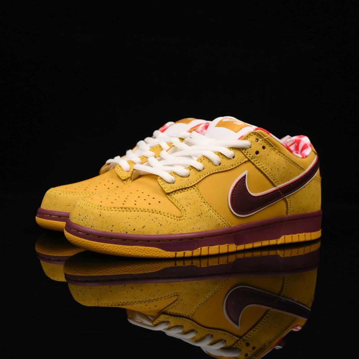 Dunk Premium SB Low“Yellow Lobster”