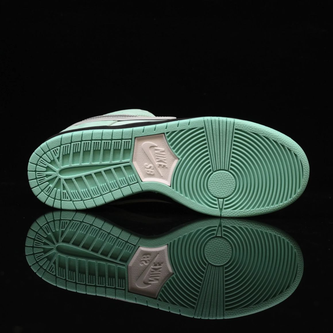 Concepts x SB Dunk Low 'Green Lobster' BV1310-337