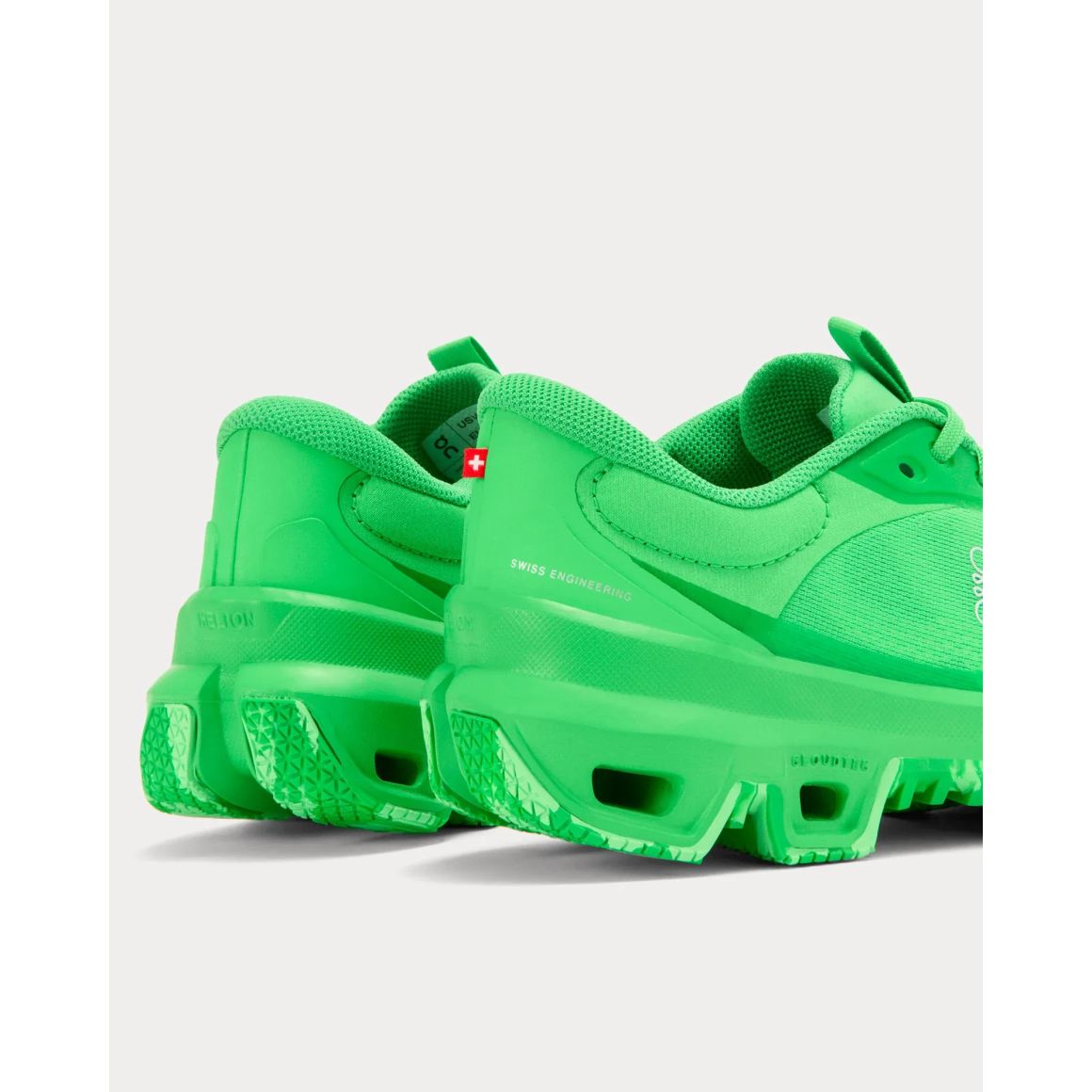Cloudventure 2.0 Sneaker - Premium Trail-Inspired High-Performance Model - Grass Green