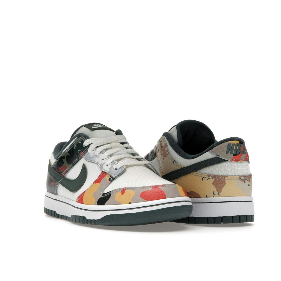 Dunk Low SE Sail Multi-Camo DH0957-100 Sneakers