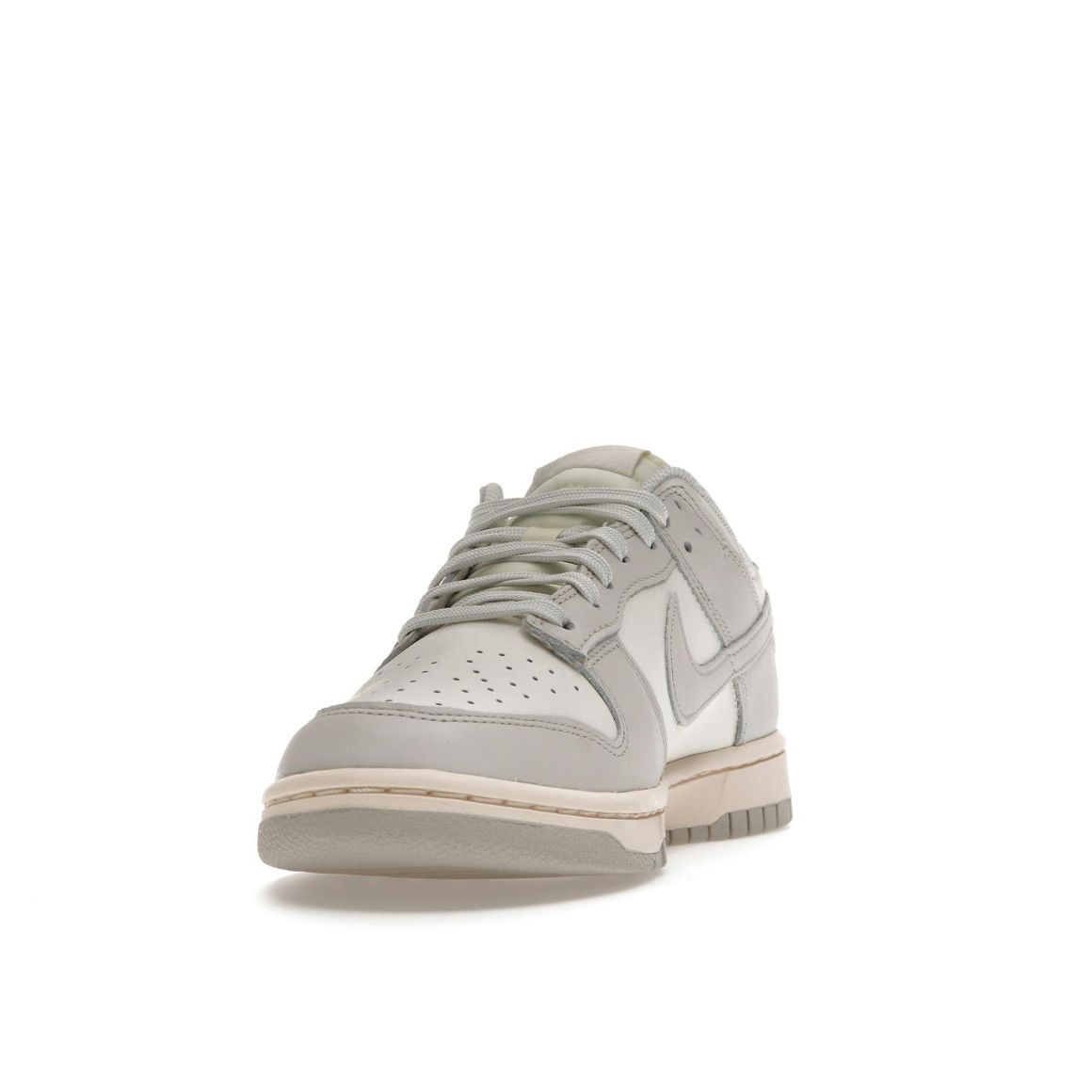 Dunk Low Sail Light Bone Womens DD1503-107