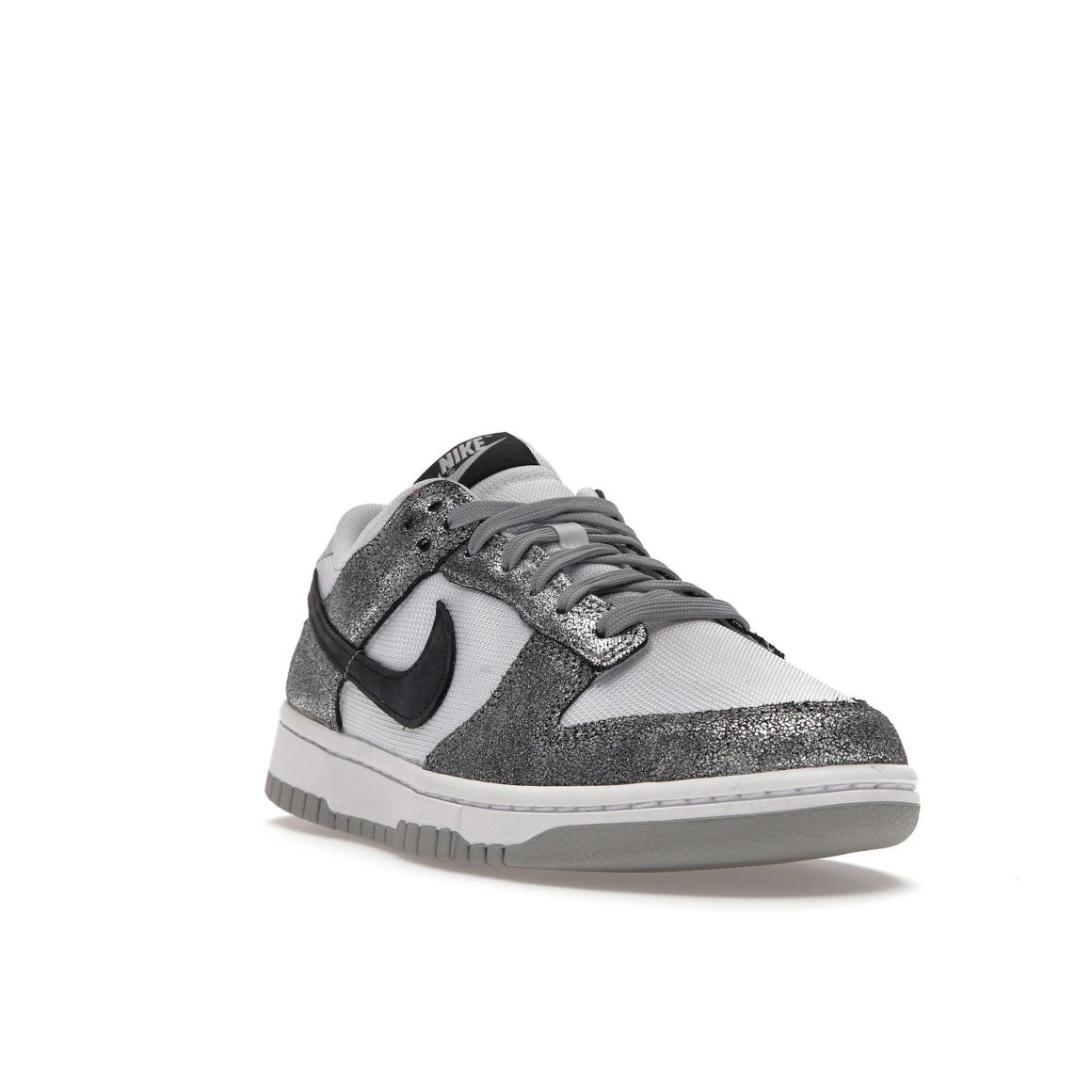 Dunk Low Golden Gals Metallic Silver Women’s Sneakers DO5882-001