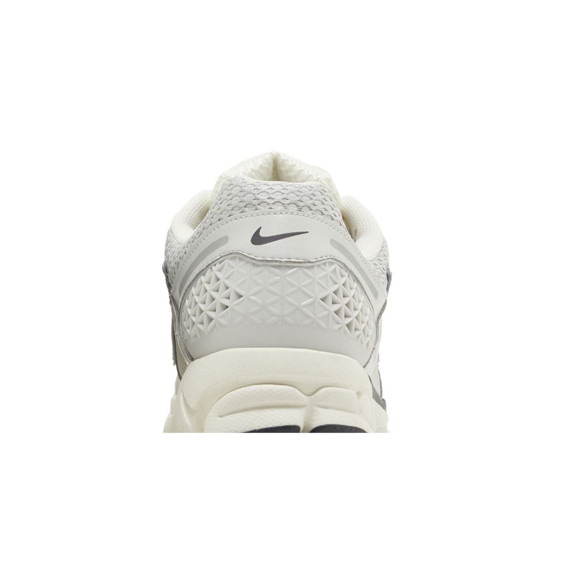 Zoom Vomero 5 Chrome Sneakers – HJ3758-001