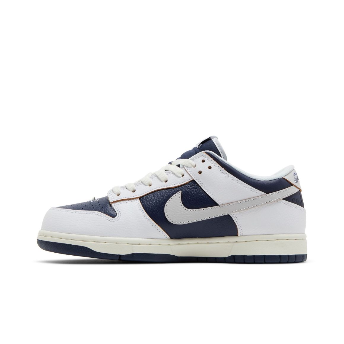 SB Dunk Low HUF New York City Sneakers – FD8775-100 – White/Navy Blue