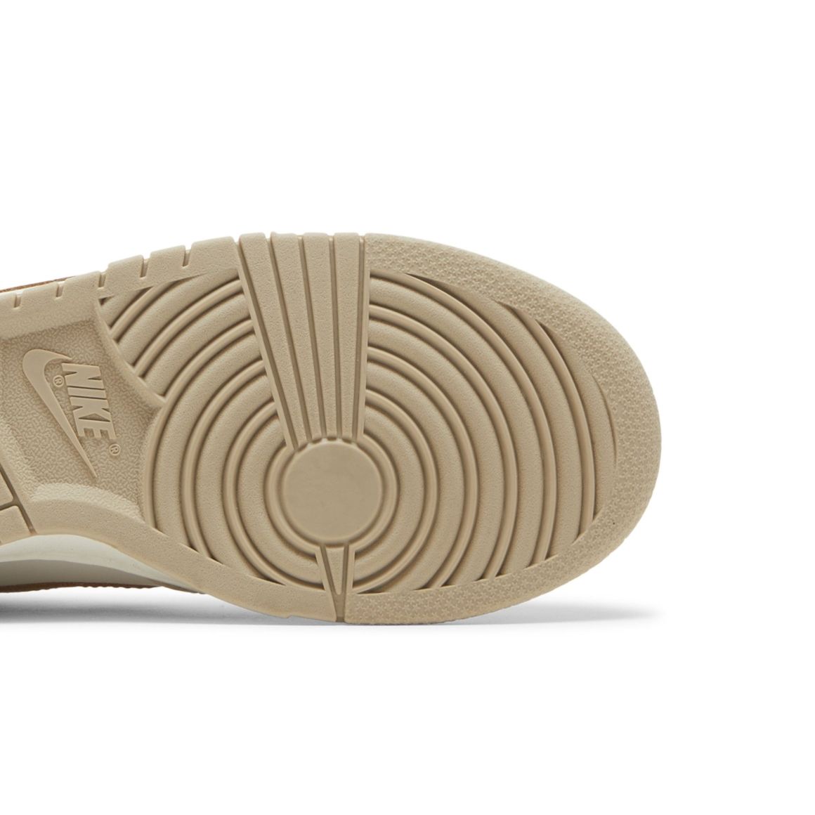 Dunk Low Women’s Phantom Metallic Gold Sneakers – DX5930-001