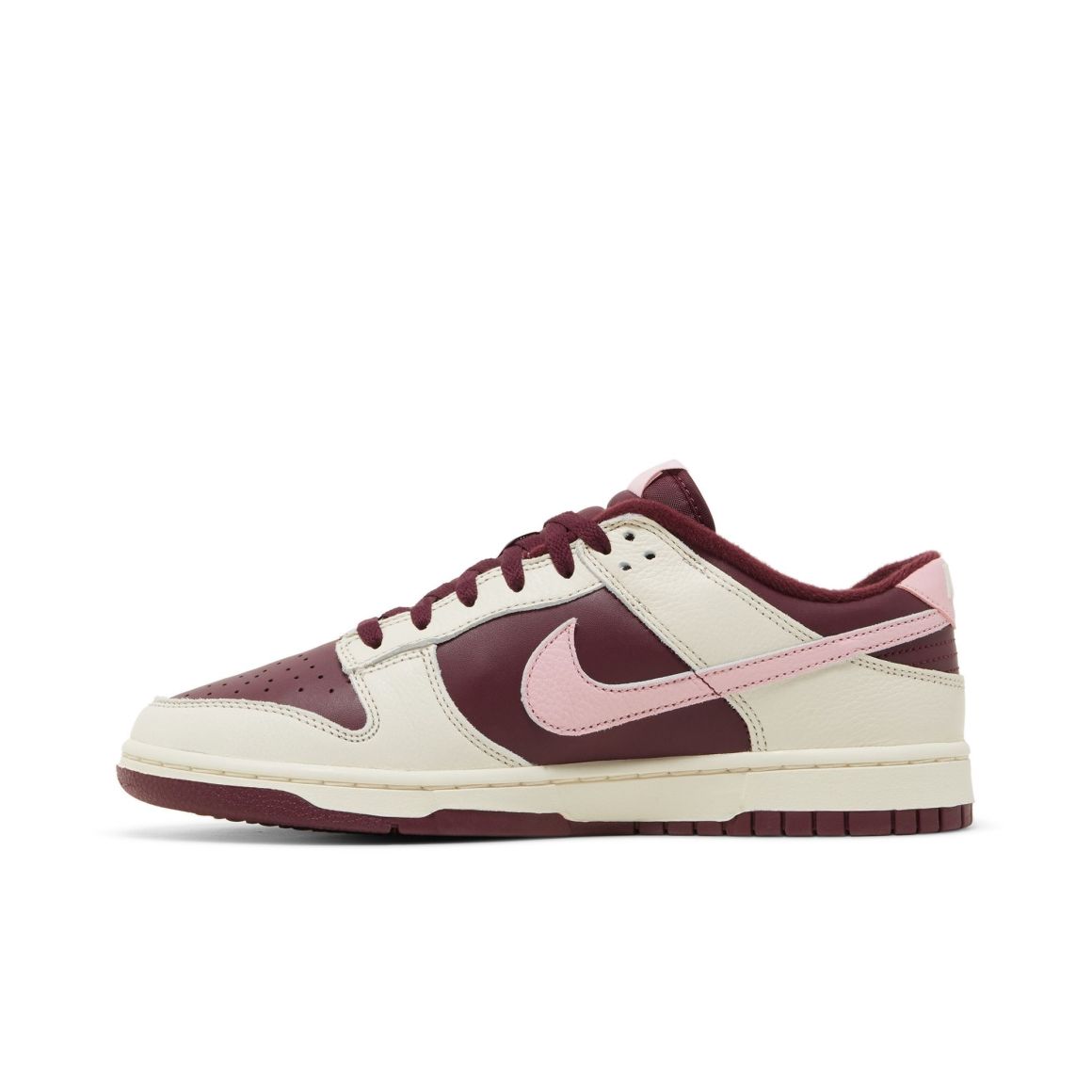 Dunk Low Retro PRM Valentine’s Day (2023) – DR9705-100 – Sneakers