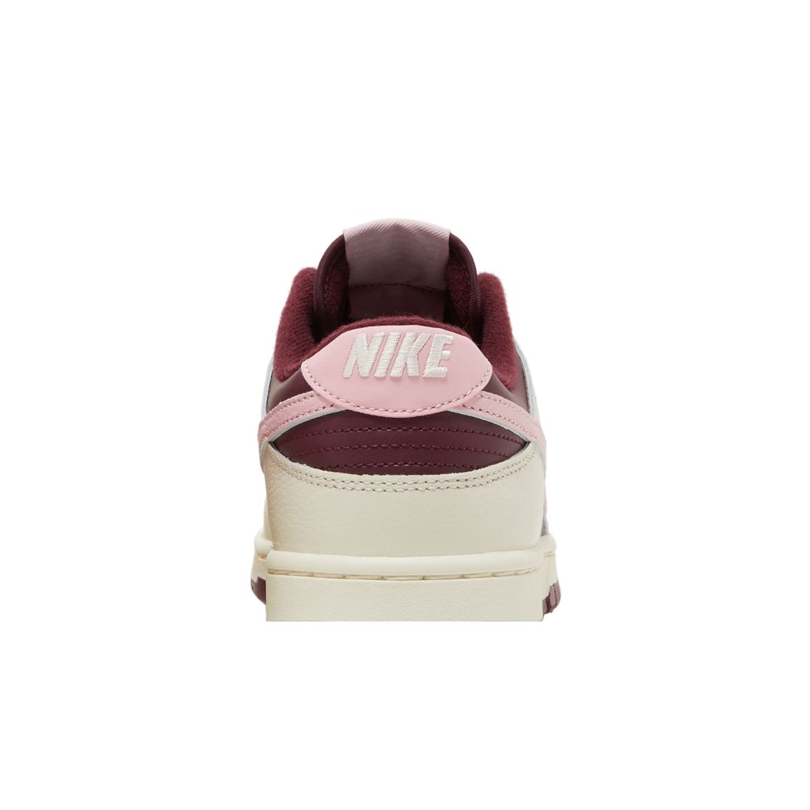Dunk Low Retro PRM Valentine’s Day (2023) – DR9705-100 – Sneakers