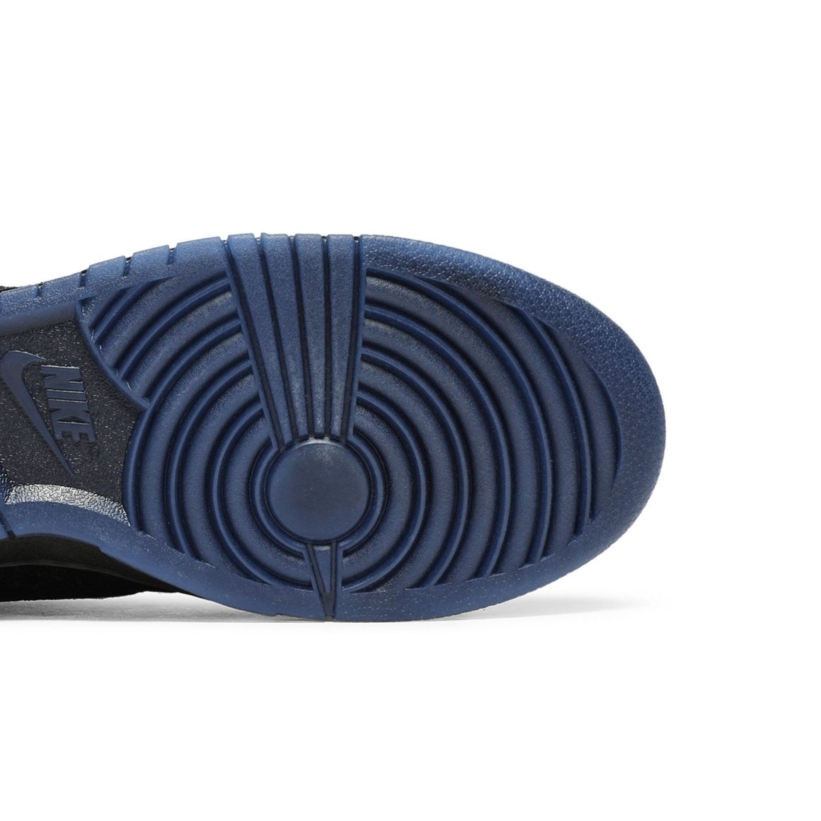 Dunk Low SP Undefeated 5 On It Black – DO9329-001