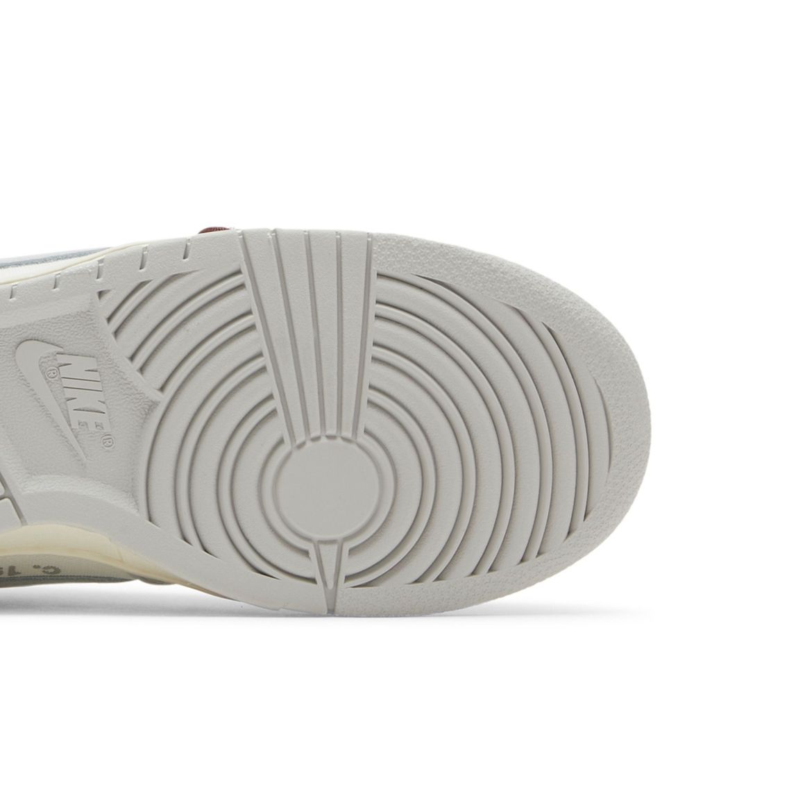 Dunk Low Off-White Lot 46 Sneakers – DM1602-102