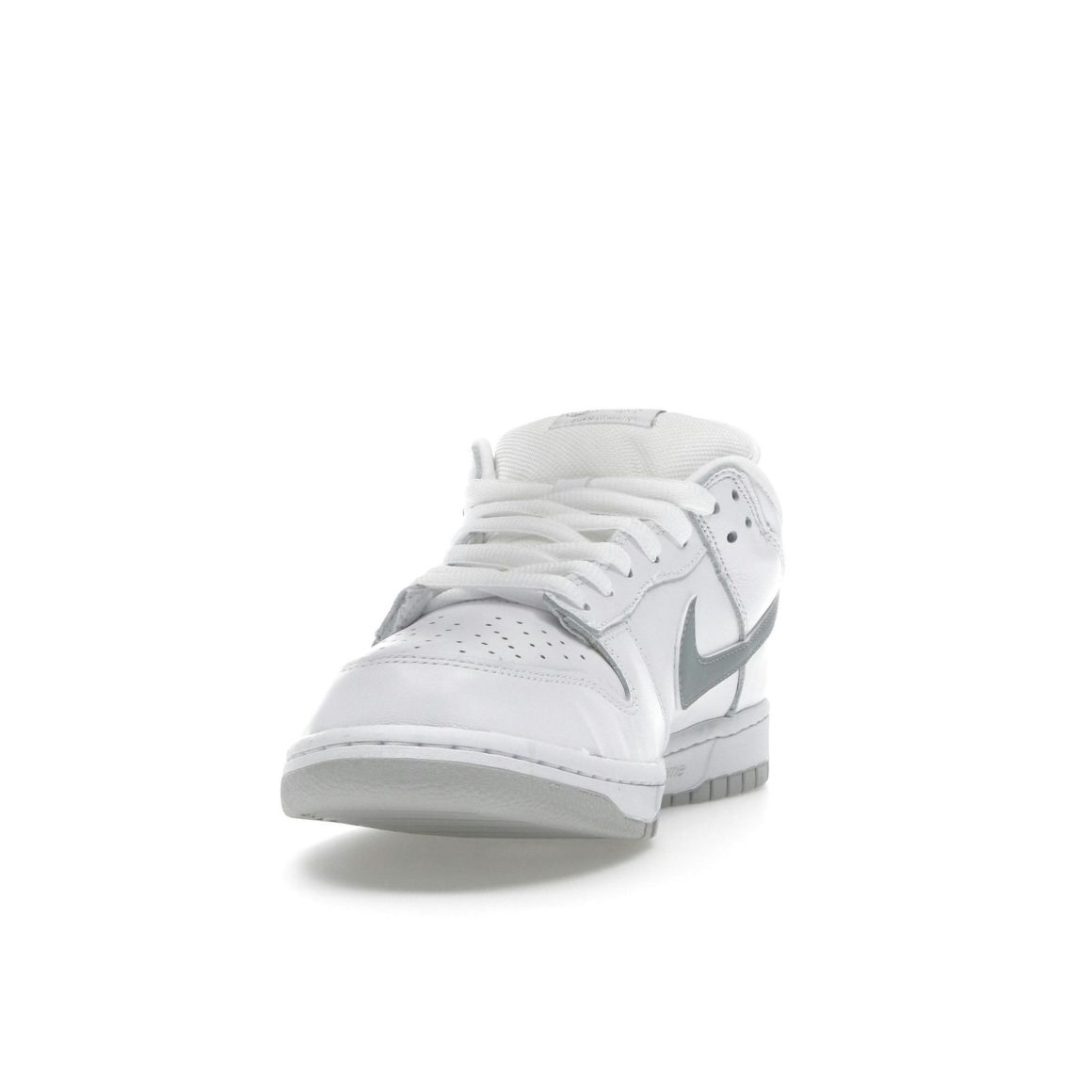 SB Dunk Low Supreme 94 White Metallic Silver Sneakers